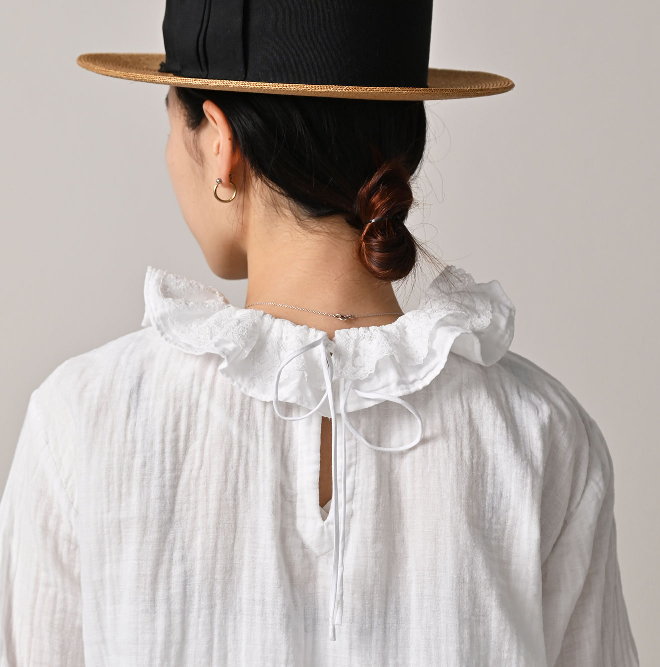 Gauze Double Woven Frill Collar Blouse White Detail