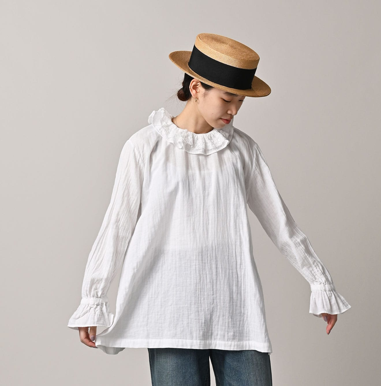 Gauze Double Woven Frill Collar Blouse White Female Model