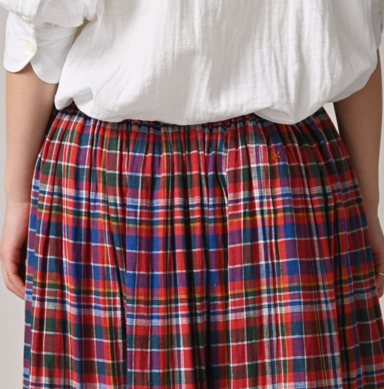 Gauze Double Woven Tuck Skirt Detail