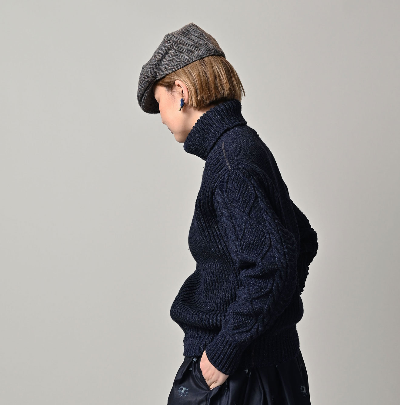 Indigo Tamatebako 908 Turtle Female Model