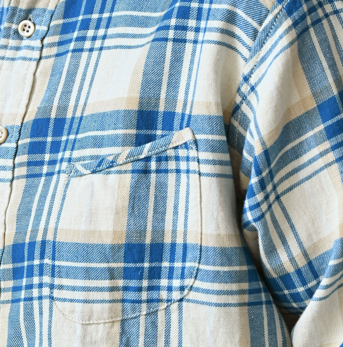 Indian Double Woven 908 Ocean Button Down Shirt Detail