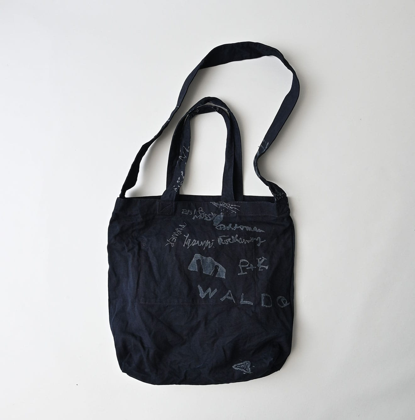 Indigo Duck Doodle Print 45 Tote Medium