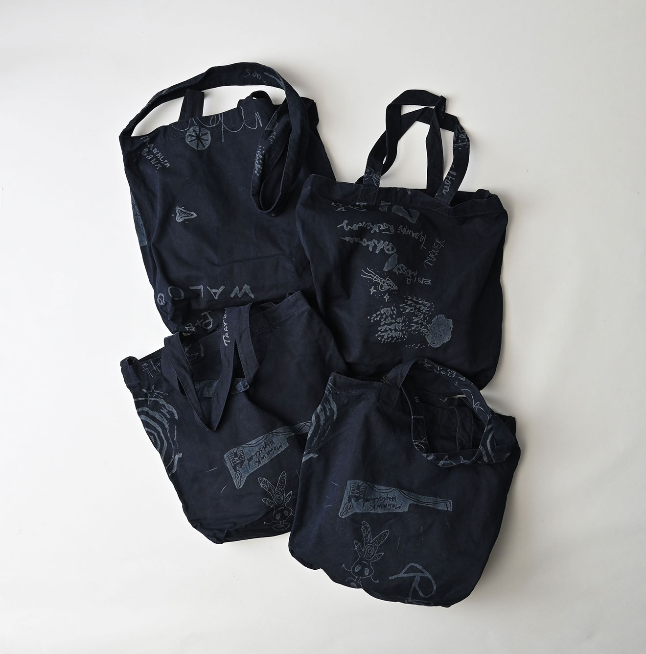 Indigo Duck Doodle Print 45 Tote Medium
