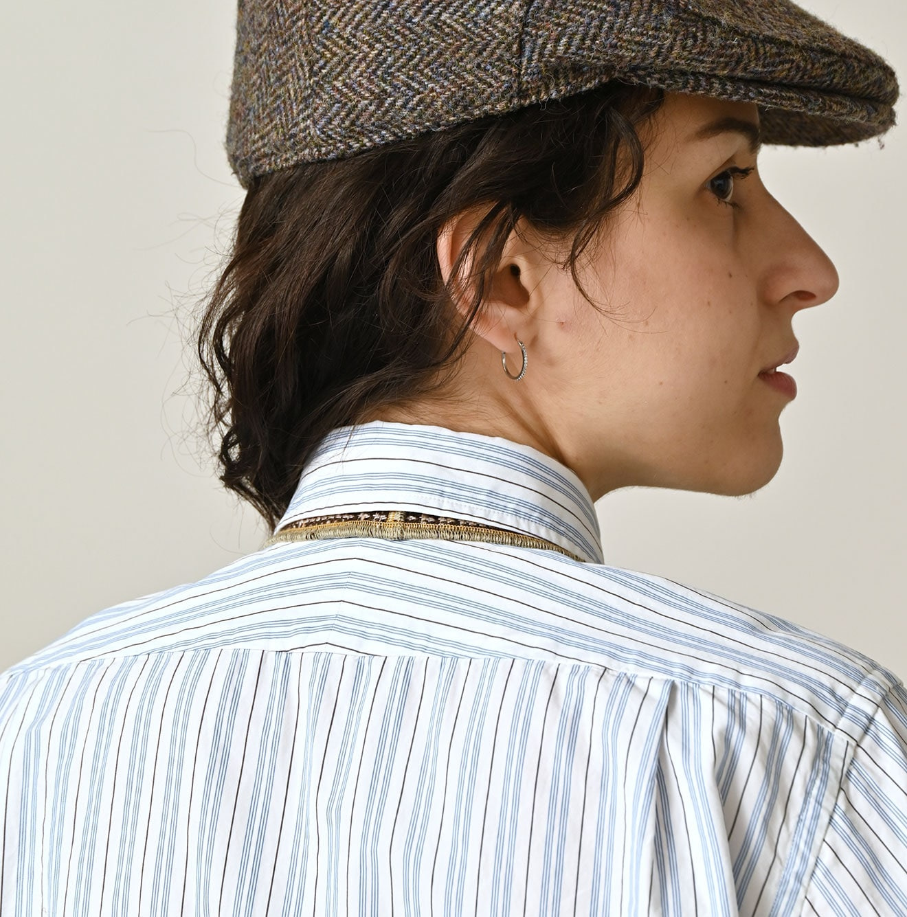 No.180 Miko 908 Loafer Button Down Shirt Detail