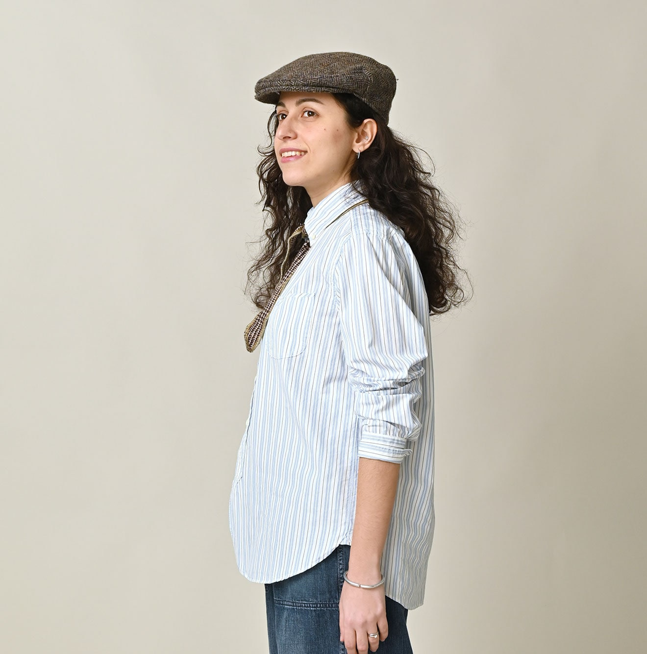 No.180 Miko 908 Loafer Button Down Shirt Female Model