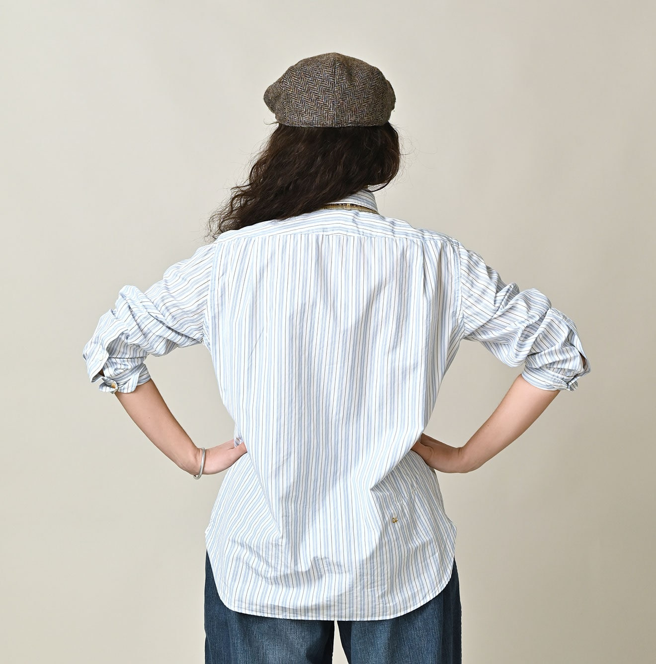 No.180 Miko 908 Loafer Button Down Shirt Female Model