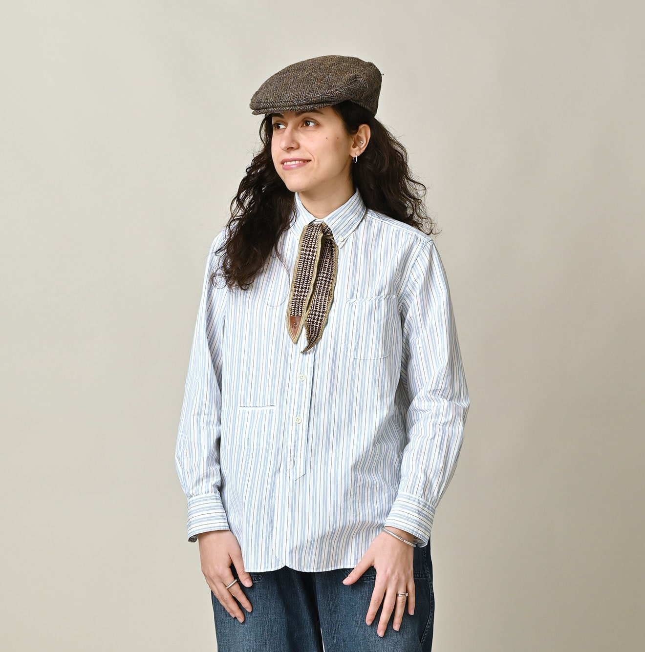 No.180 Miko 908 Loafer Button Down Shirt Female Model