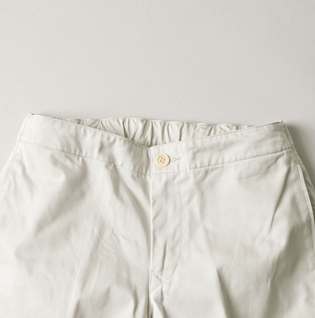 Double Thread Chino Sabrina Slacks Detail