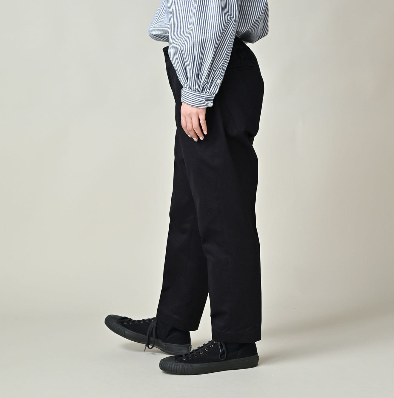 Double Thread Chino Sabrina Slacks Female Model