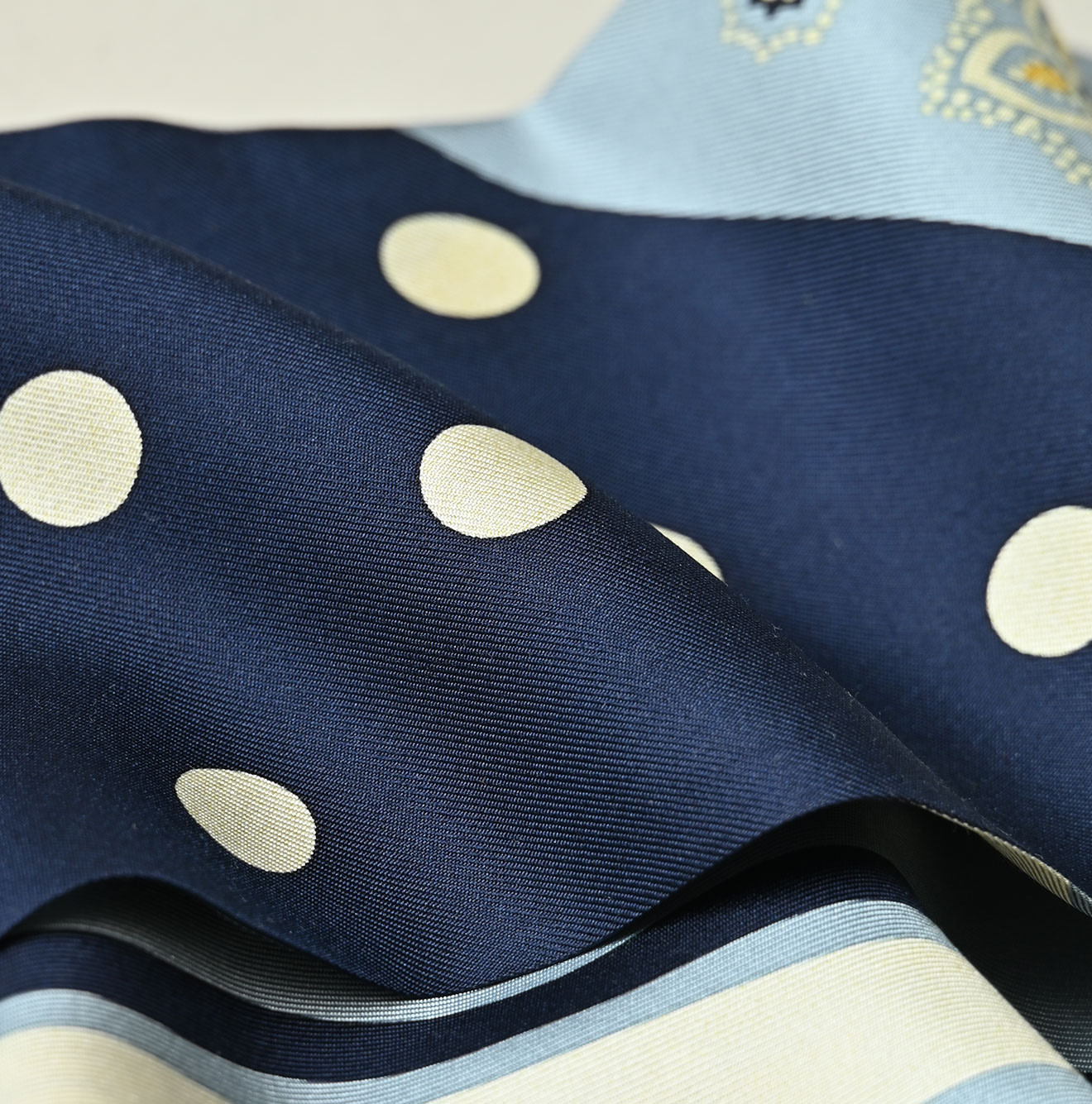 Silk Preppy Mix Kombu Detail