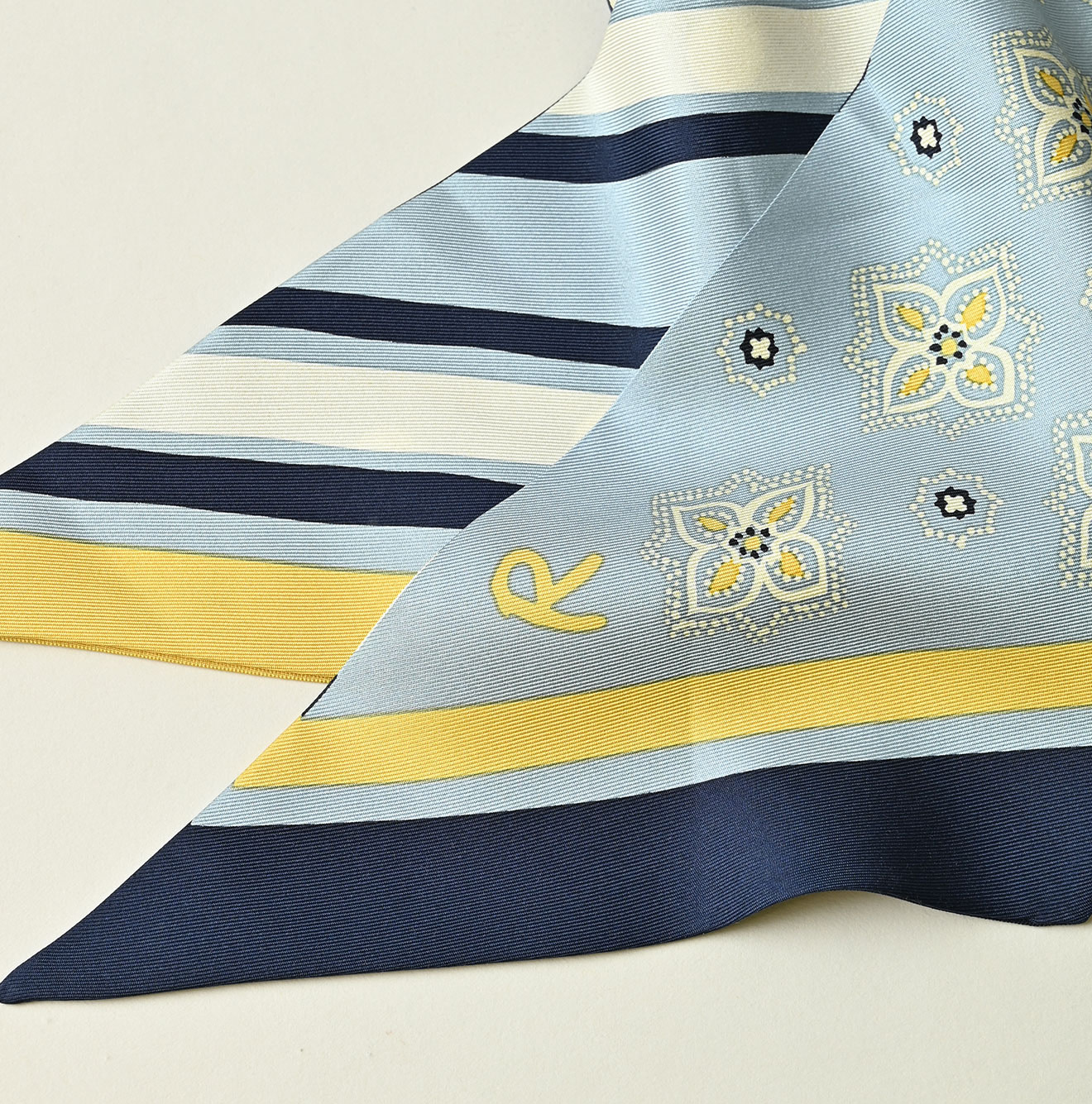 Silk Preppy Mix Kombu Detail