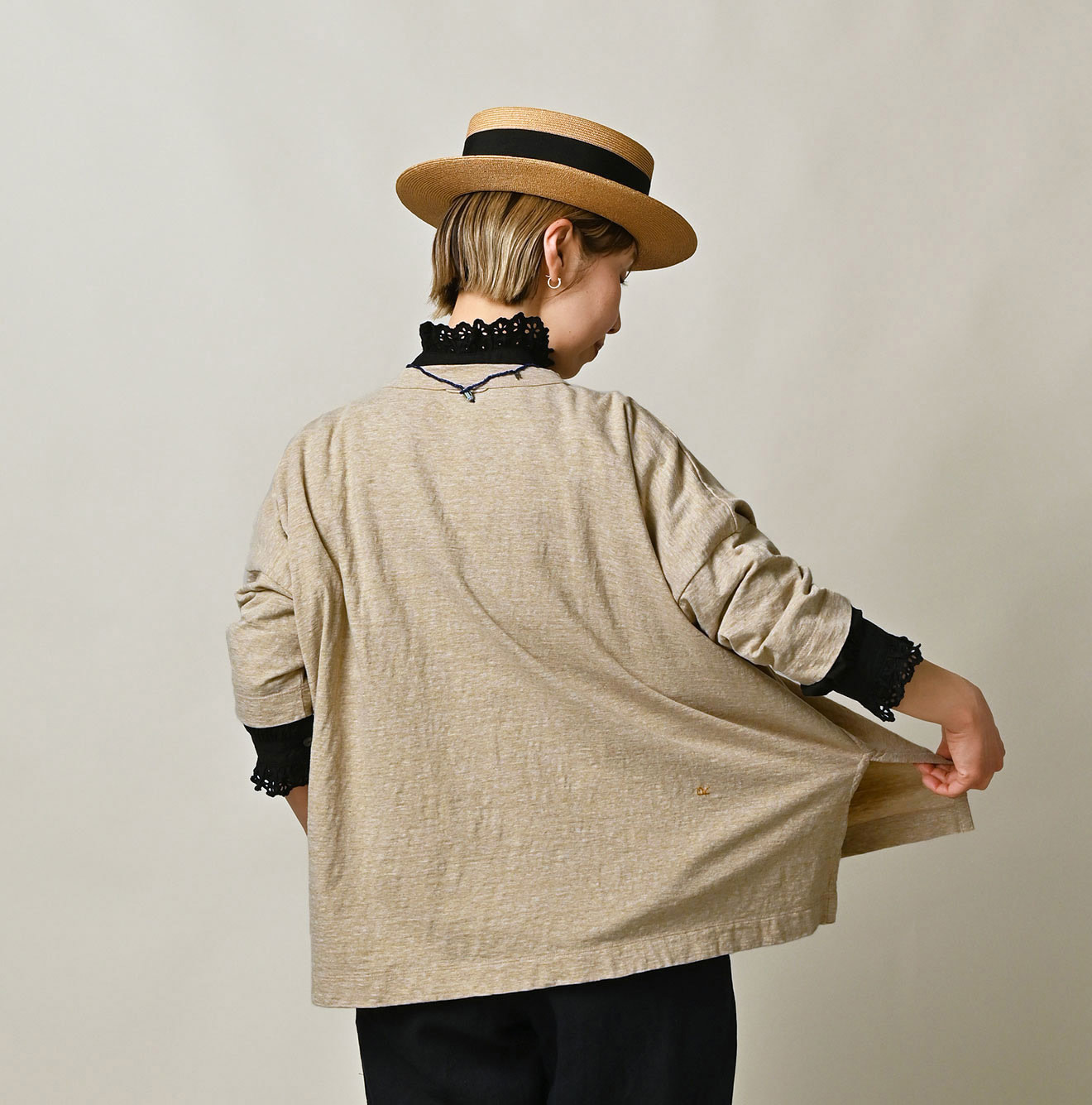 Top Tenjiku Big Slit T-shirt Female Model