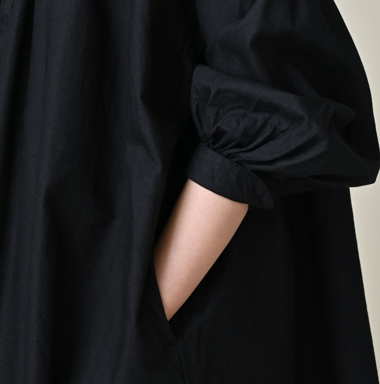 Indigo Supima OX Coupé Smock Detail