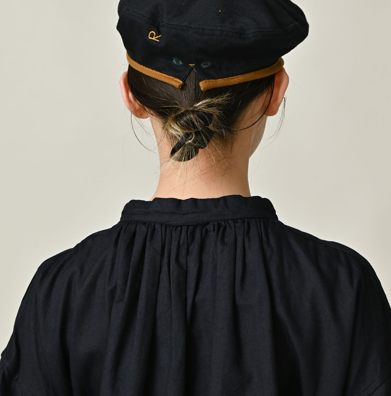 Indigo Supima OX Coupé Smock Detail