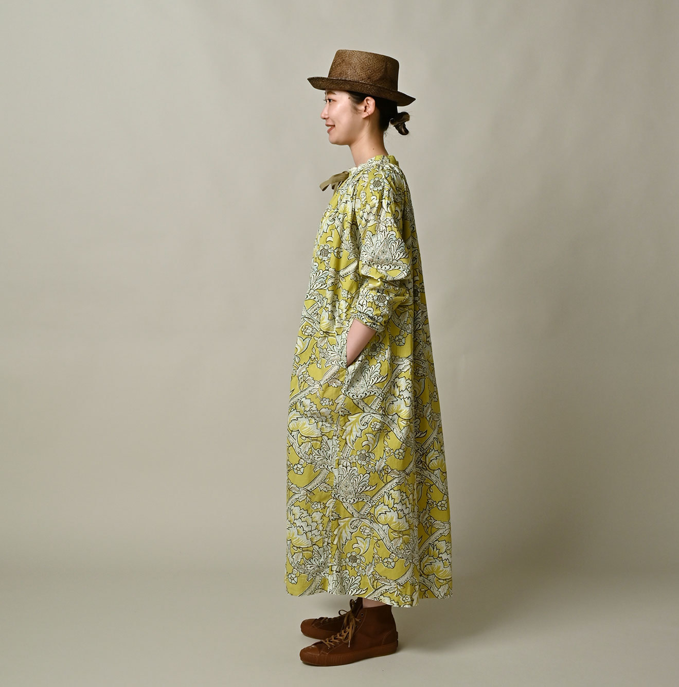 Indian Khadi Flower Sarasa Print Chou Chou Smock Dress Female Model