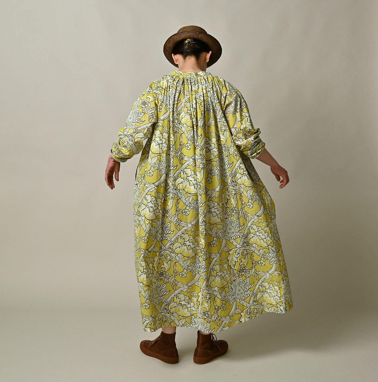 Indian Khadi Flower Sarasa Print Chou Chou Smock Dress Female Model