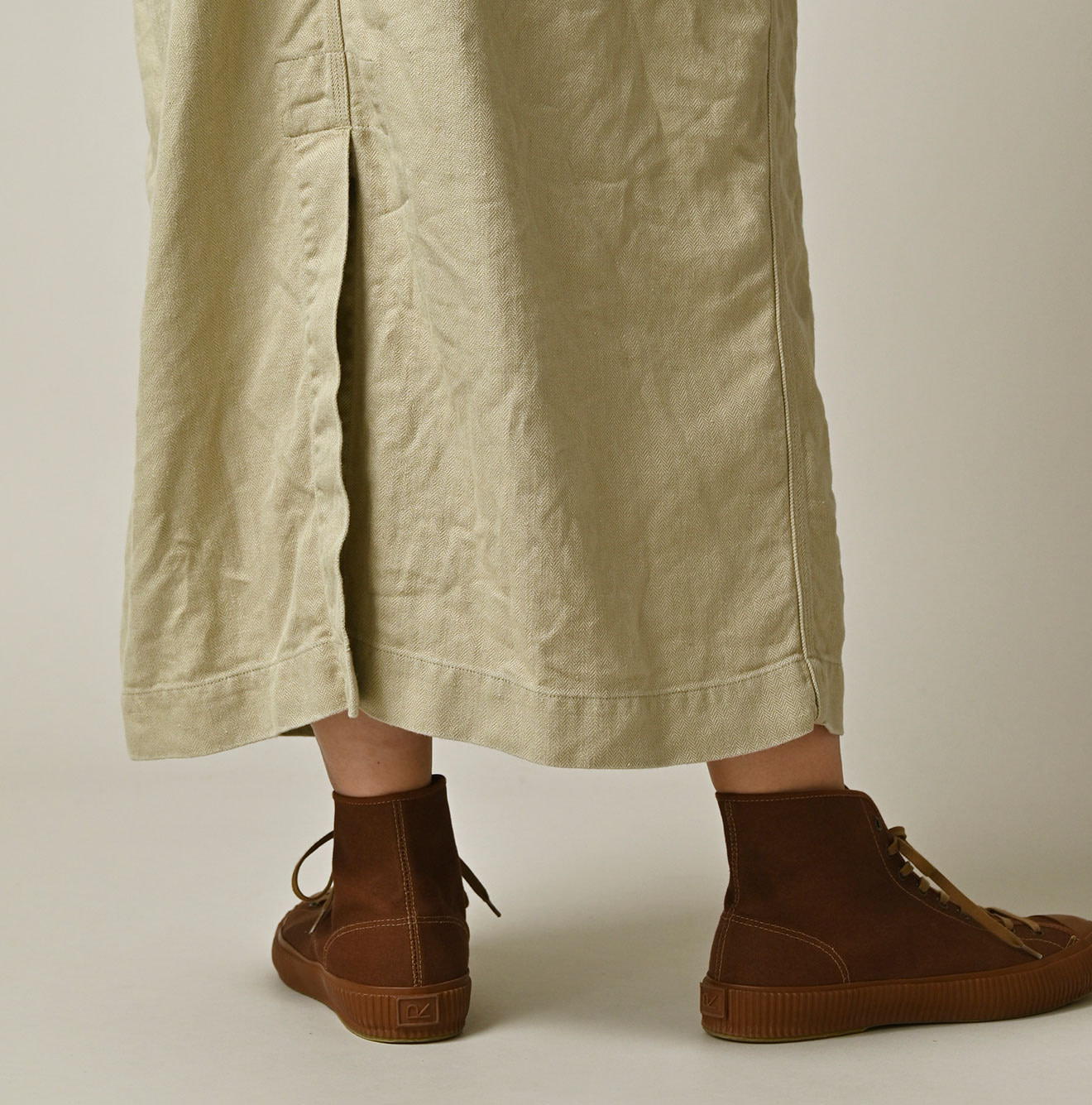 Linen Herringbone Over Skirt Detail