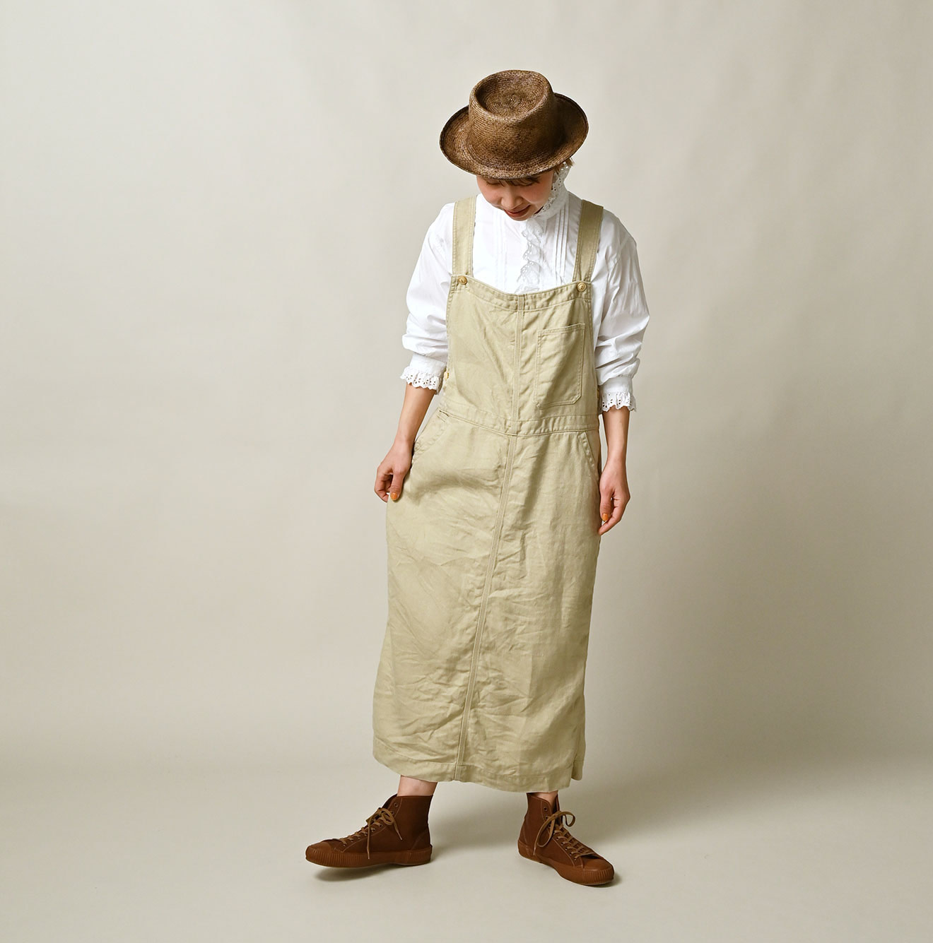 Linen Herringbone Over Skirt Female Model
