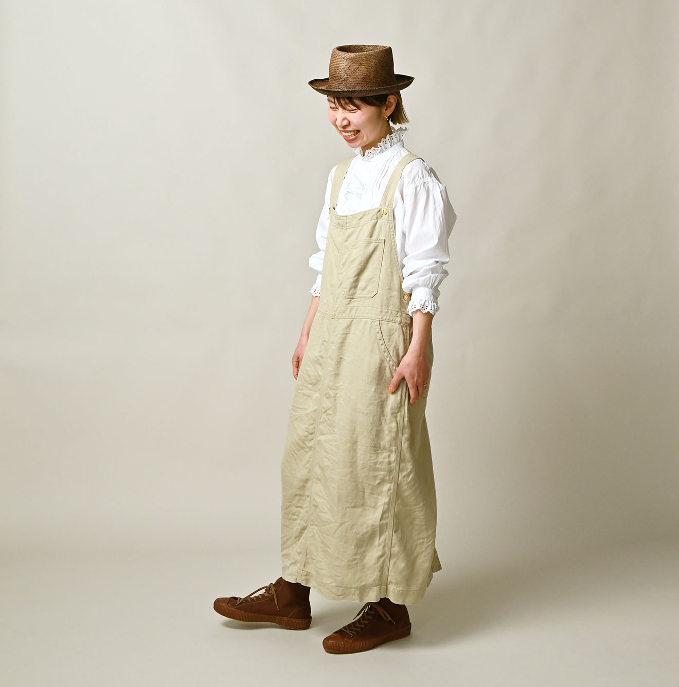 Linen Herringbone Over Skirt Female Model