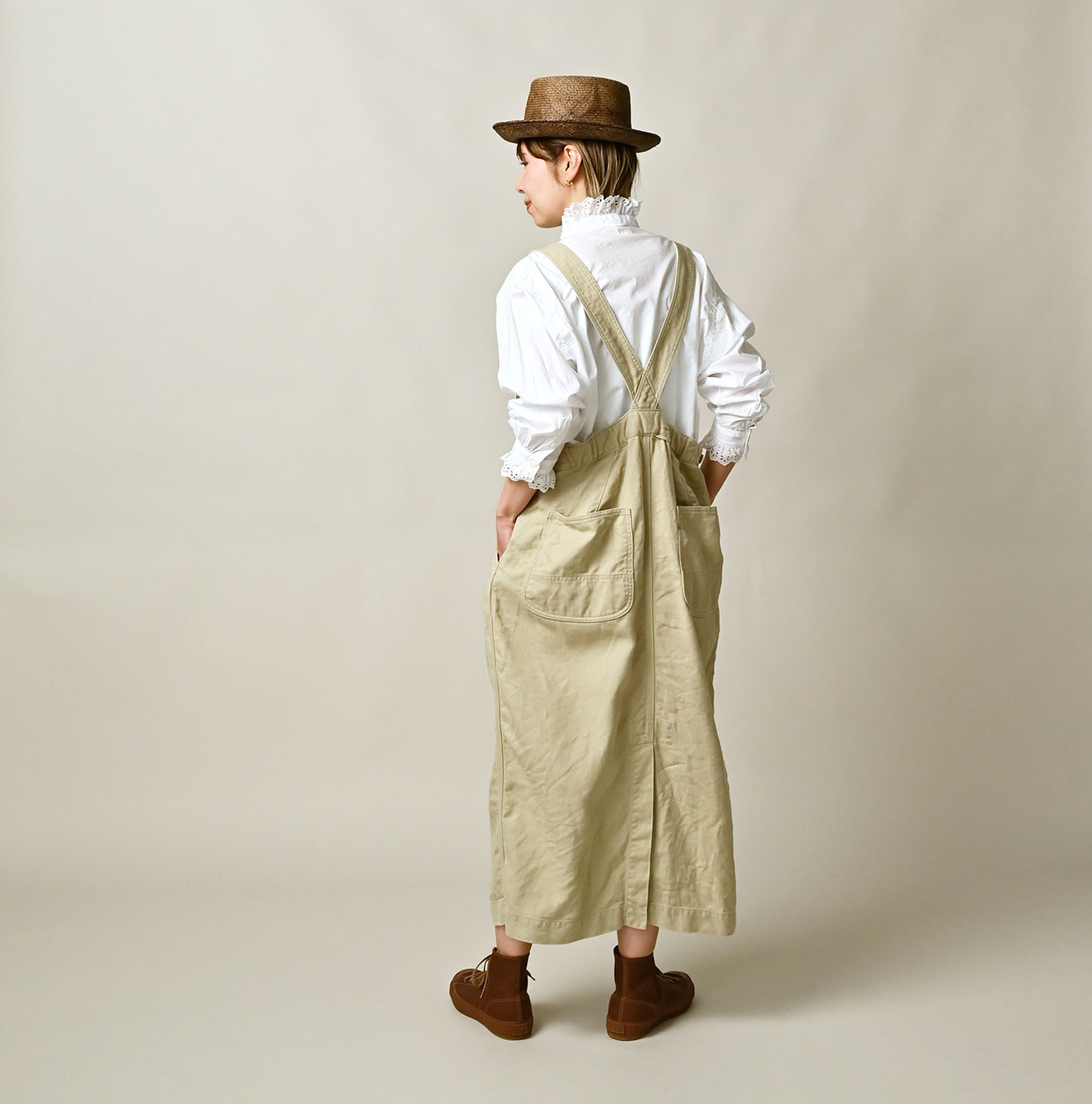 Linen Herringbone Over Skirt Female Model