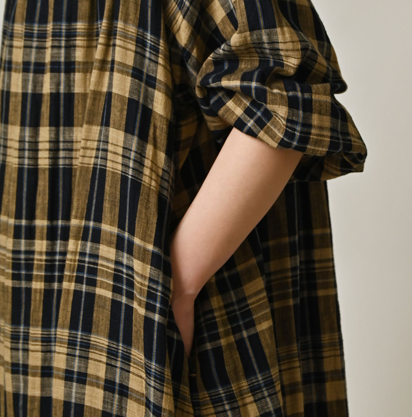 Indigo Double Woven Shirring Dress Detail