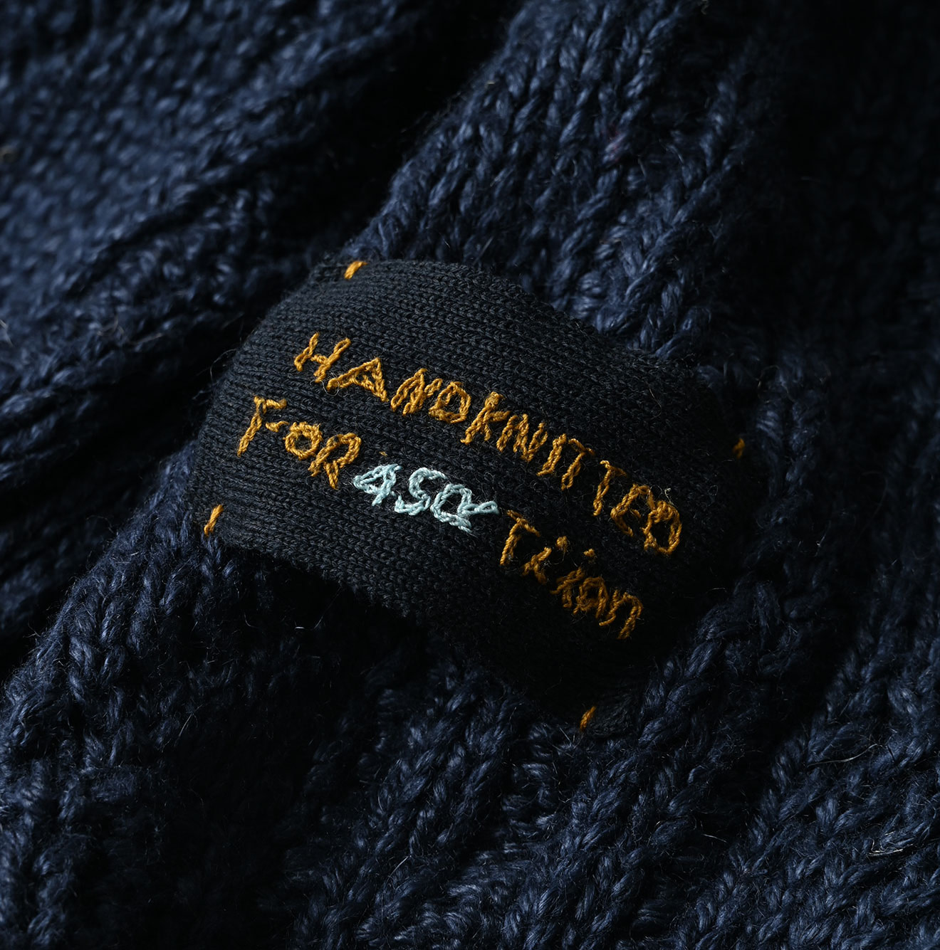 Zakkuri Linen Knitting Pattern Bolero Detail