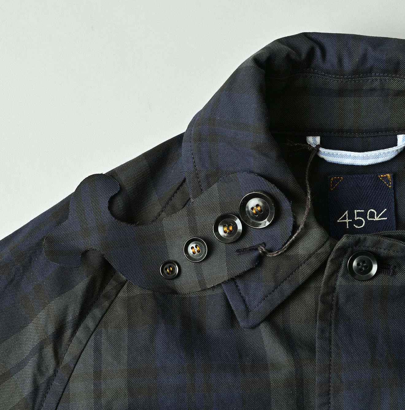 Gabardine Bulltile 908 Soutien Collar Coat Detail