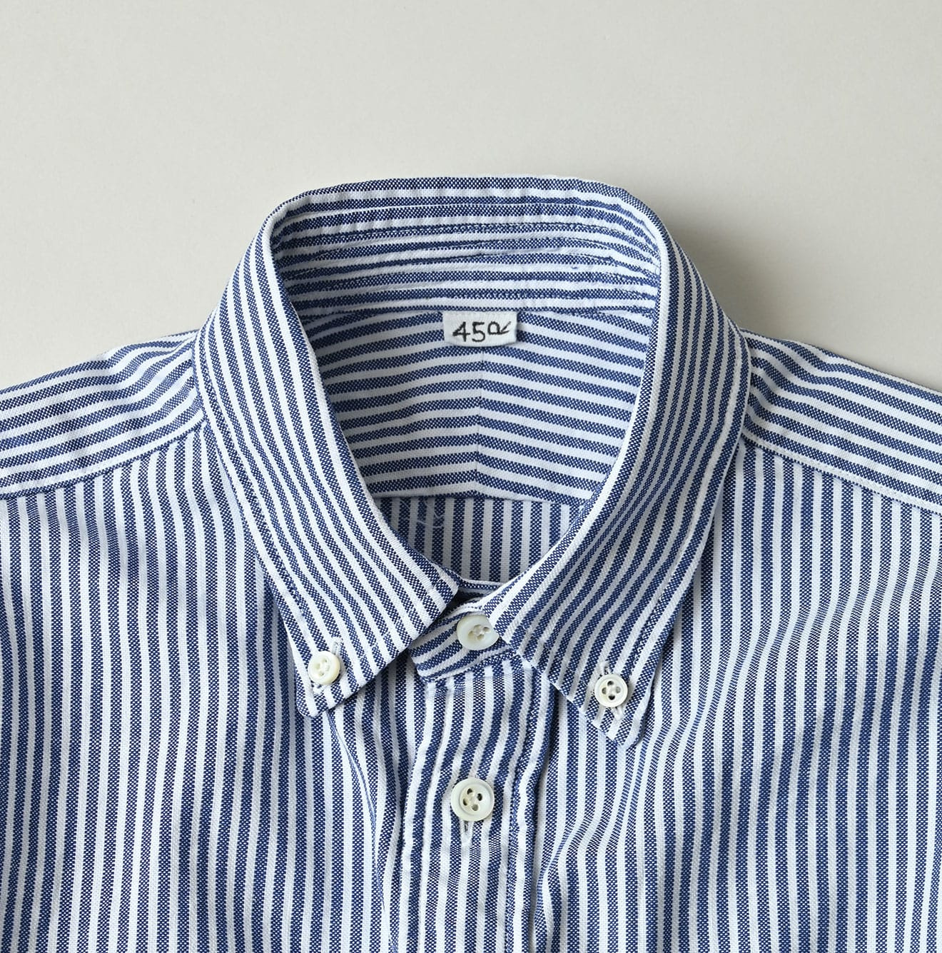 Supima OX 908 Loafer Button Down Shirt Detail