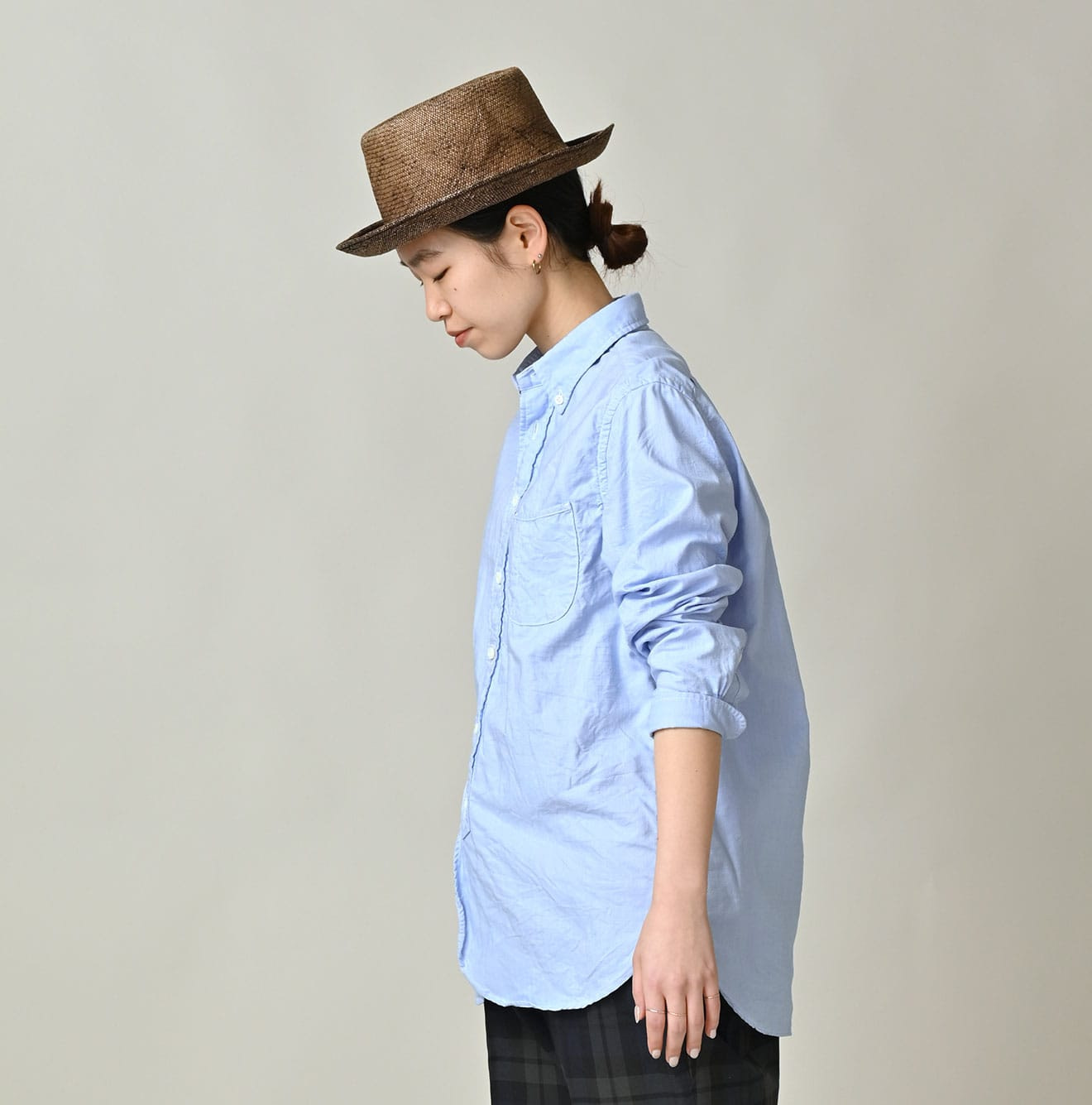 Supima OX 908 Loafer Button Down Shirt Female Model