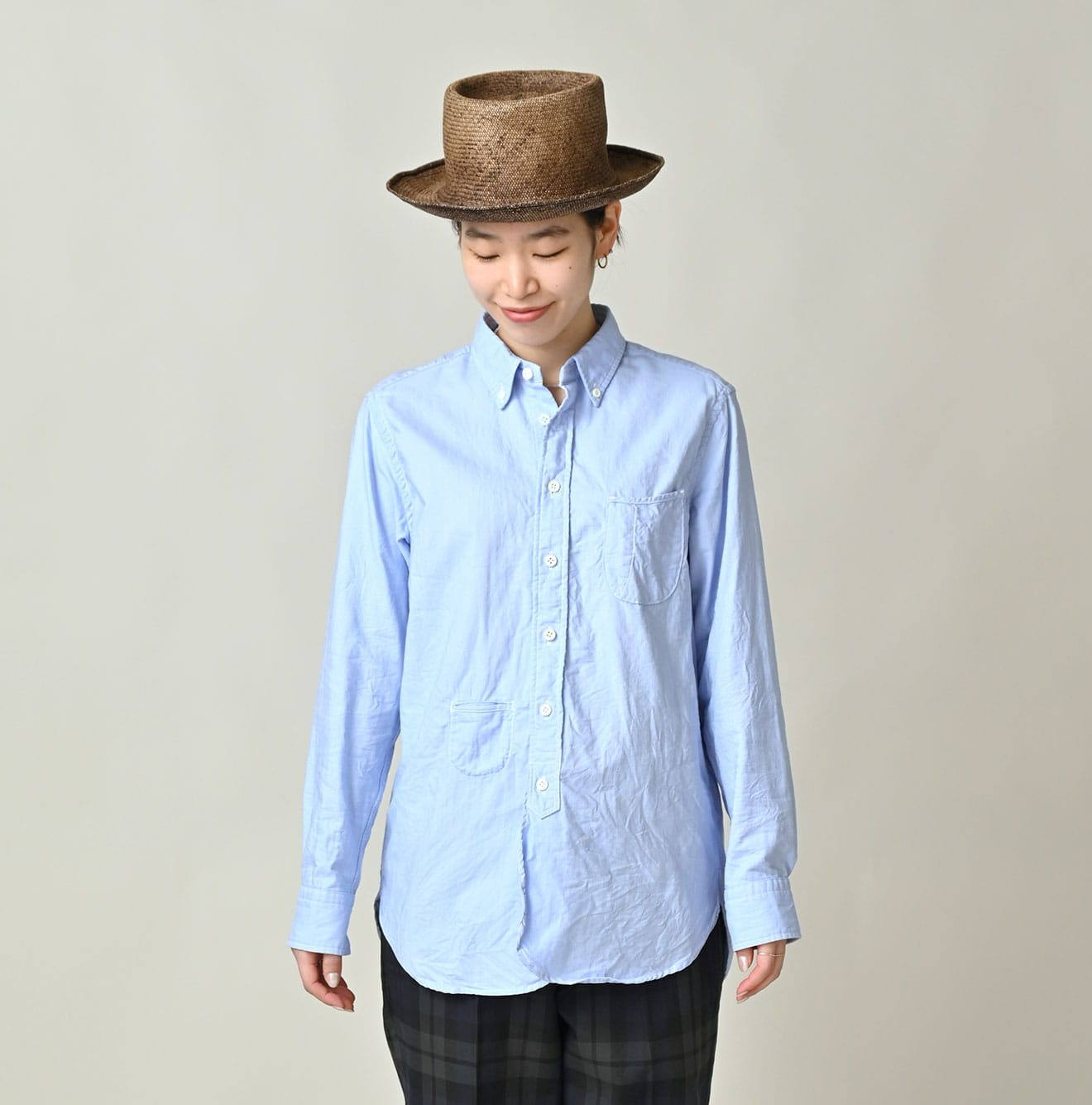 Supima OX 908 Loafer Button Down Shirt Female Model