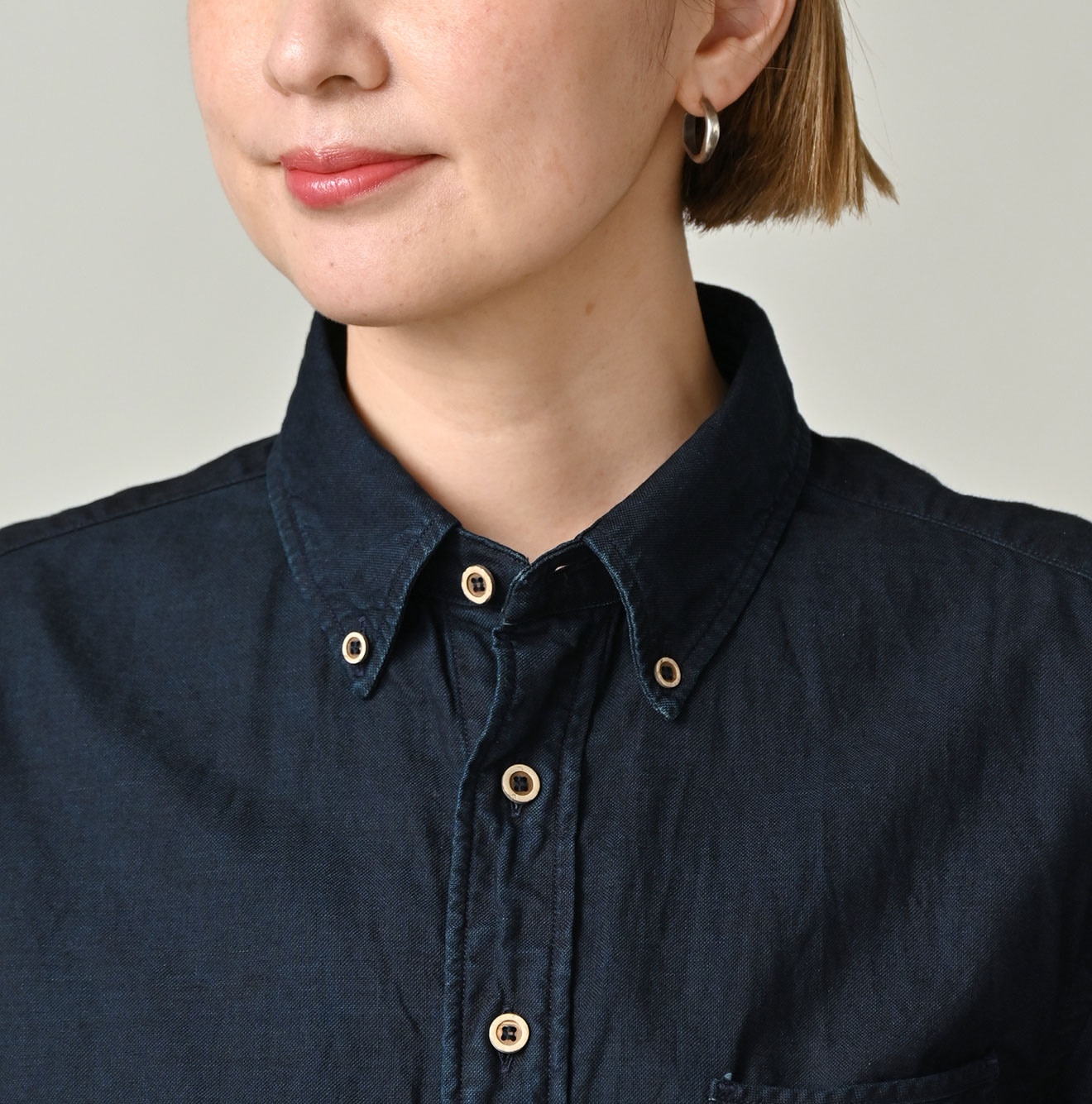 Indigo Supima OX 908 Loafer Button Down Shirt Detail