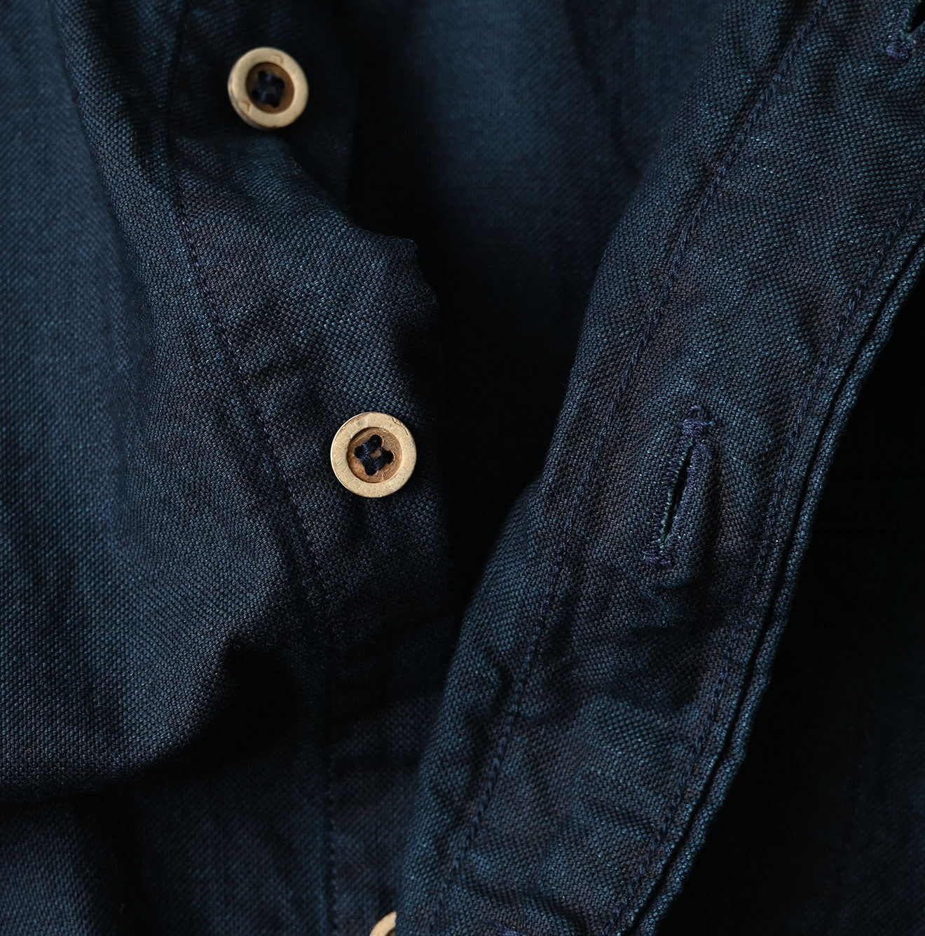 Indigo Supima OX 908 Loafer Button Down Shirt Detail