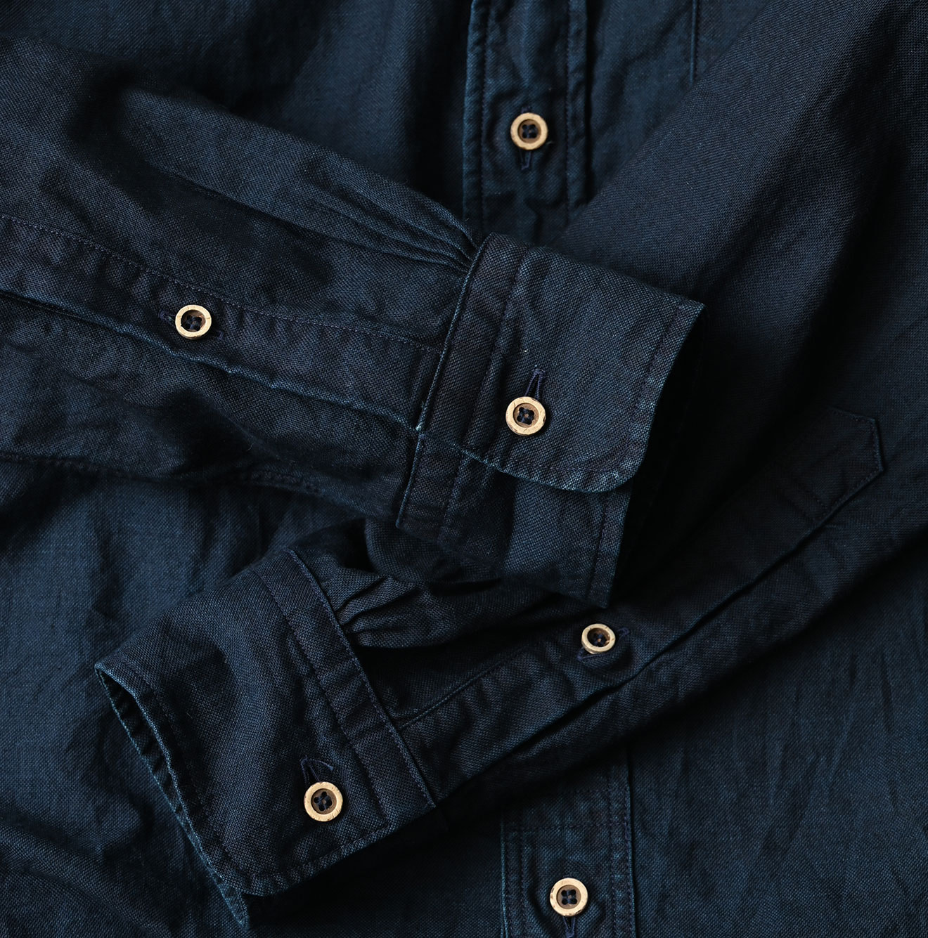 Indigo Supima OX 908 Loafer Button Down Shirt Detail
