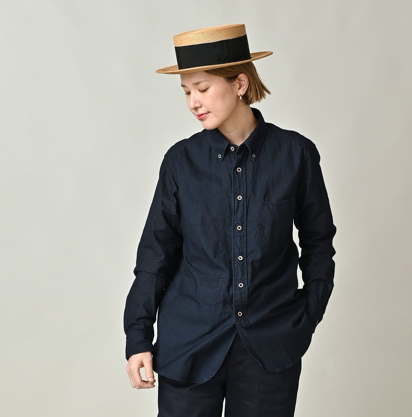 Indigo Supima OX 908 Loafer Button Down Shirt Female Model