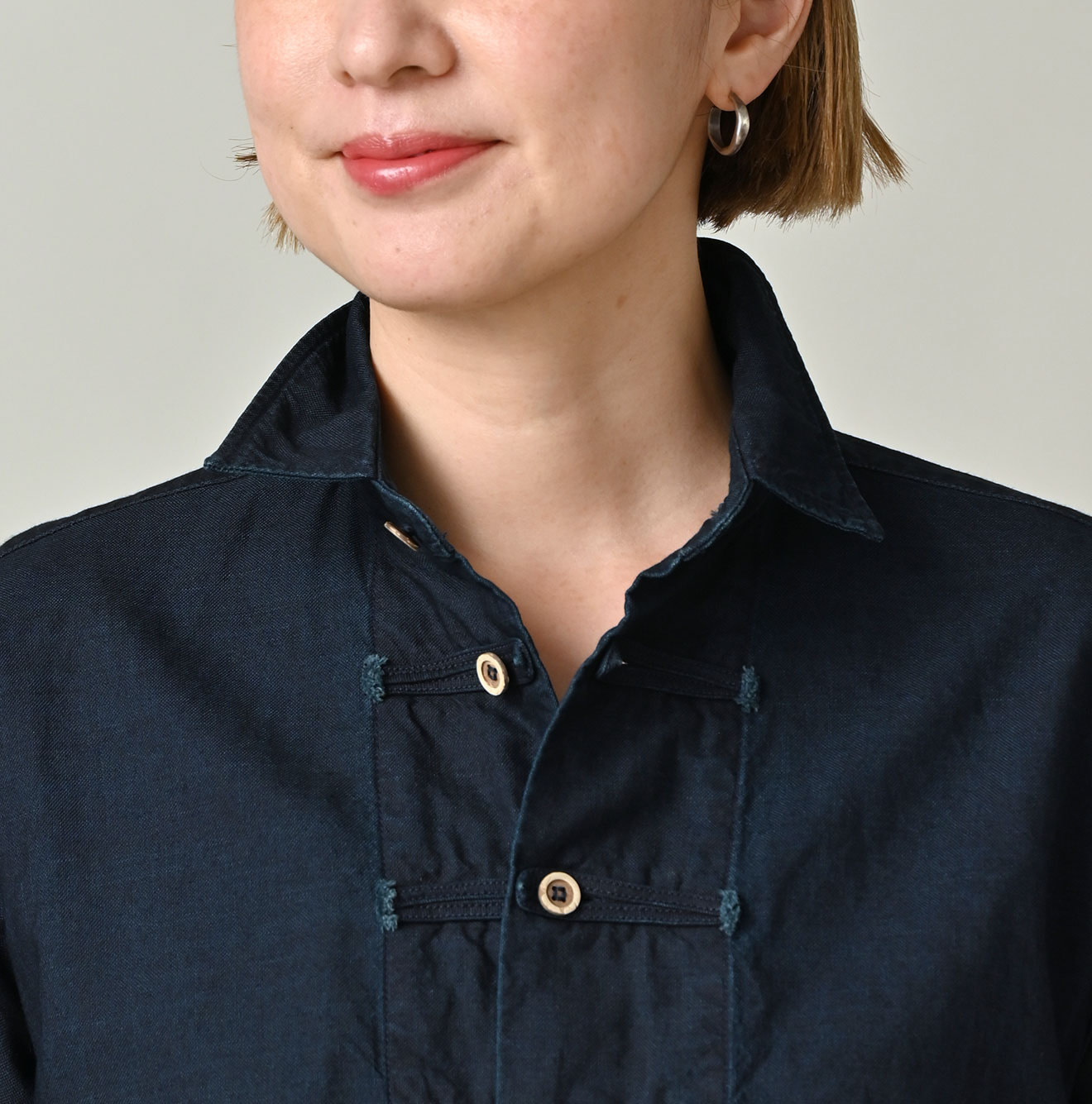 Indigo Supima OX 908 8-knot Shirt Detail