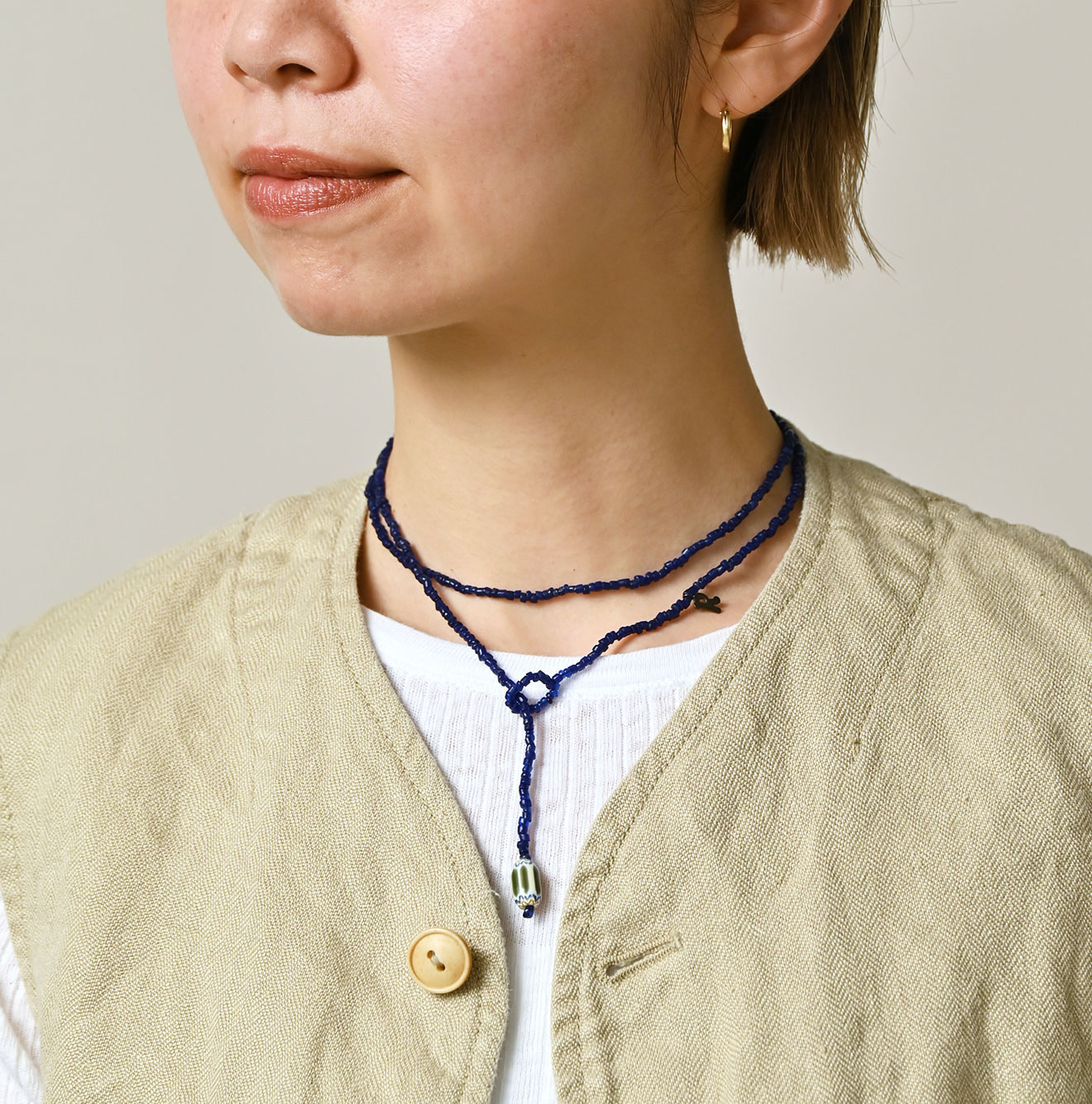 Linen Herringbone 908 Vest Detail