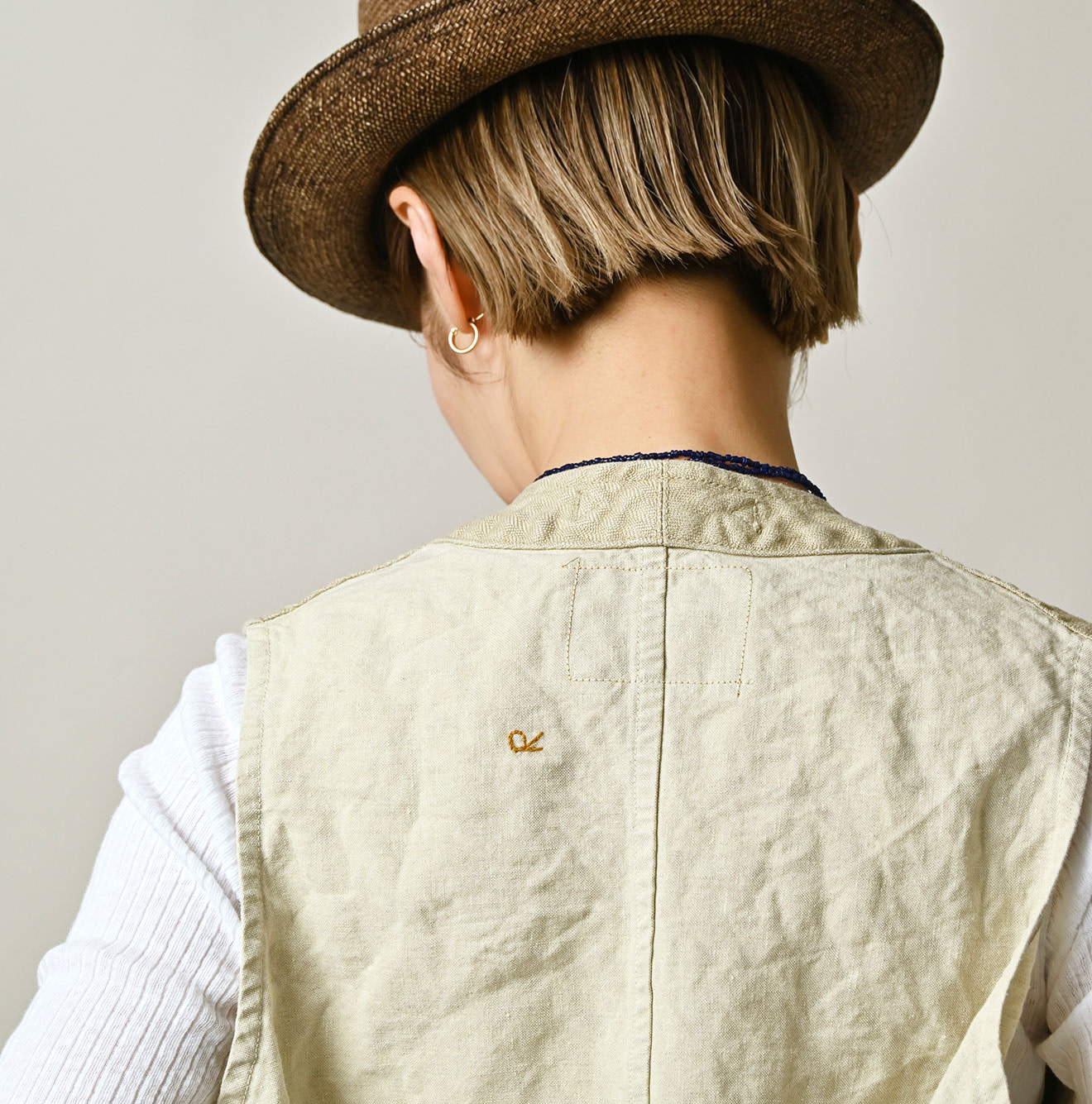 Linen Herringbone 908 Vest Detail