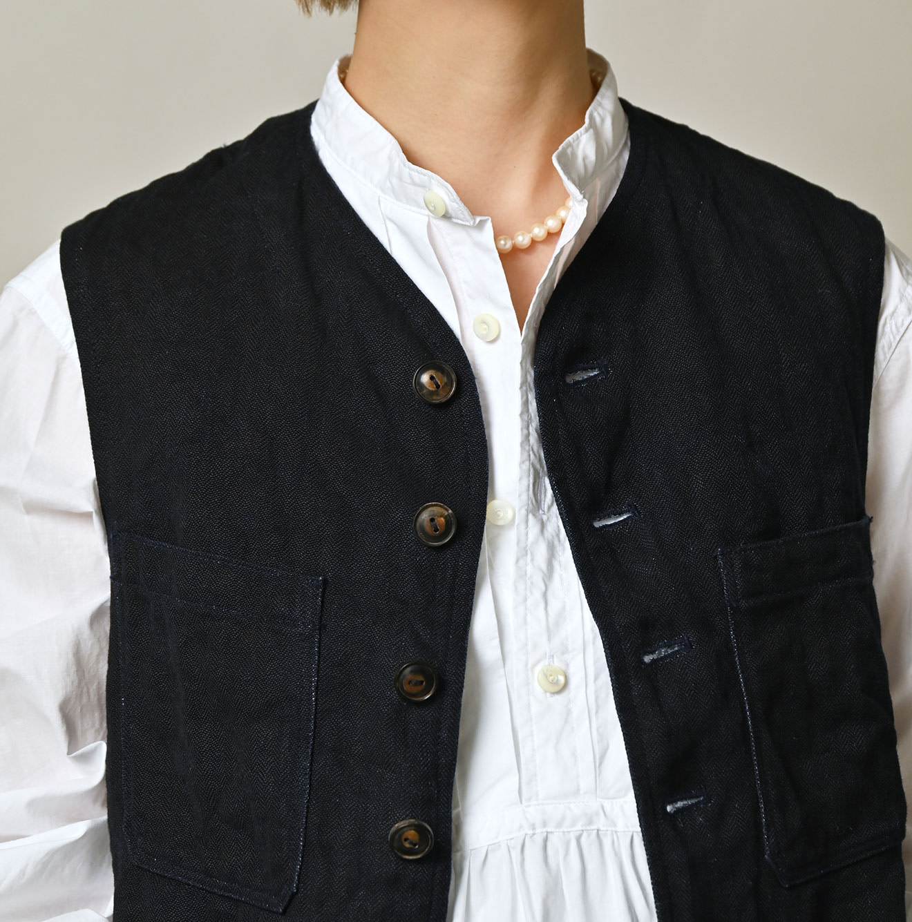 Indigo Linen Herringbone 908 Vest Detail