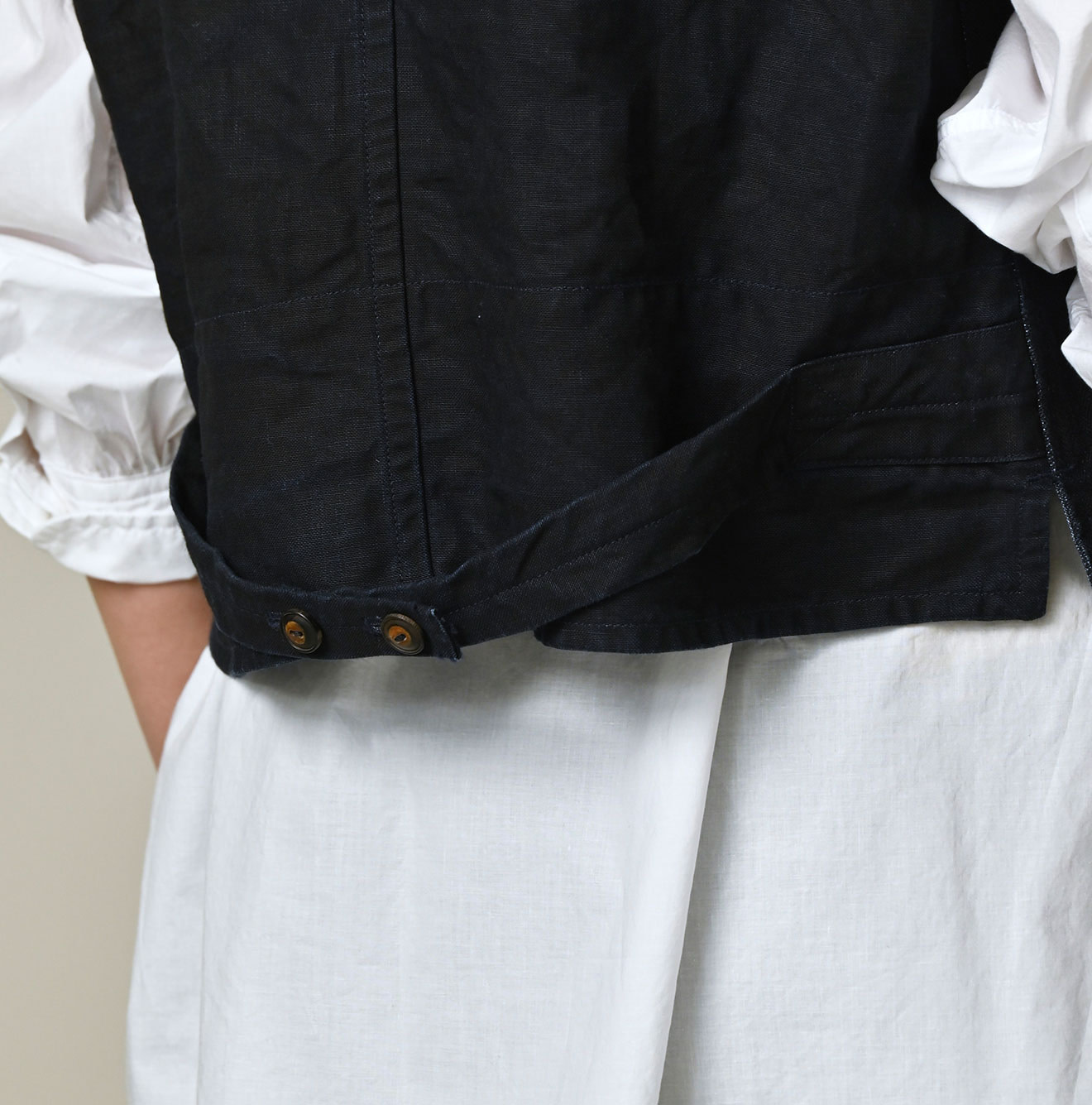 Indigo Linen Herringbone 908 Vest Detail