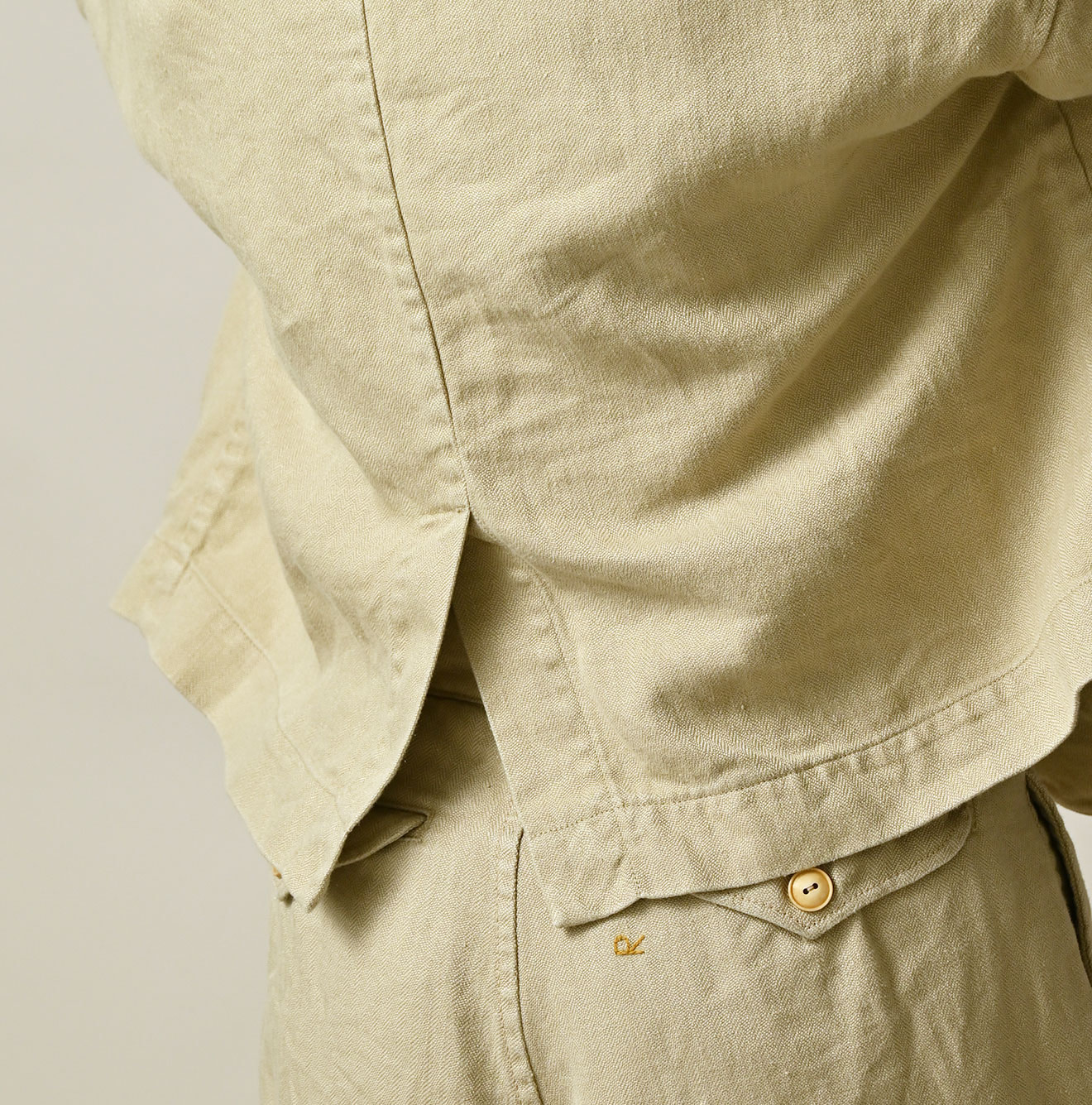 Linen Herringbone 908 Uma Jacket Detail
