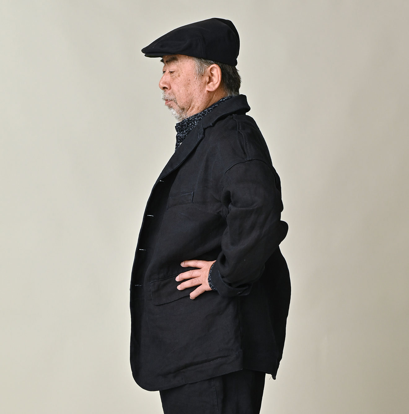 Indigo Linen Herringbone 908 Uma Jacket Male Model