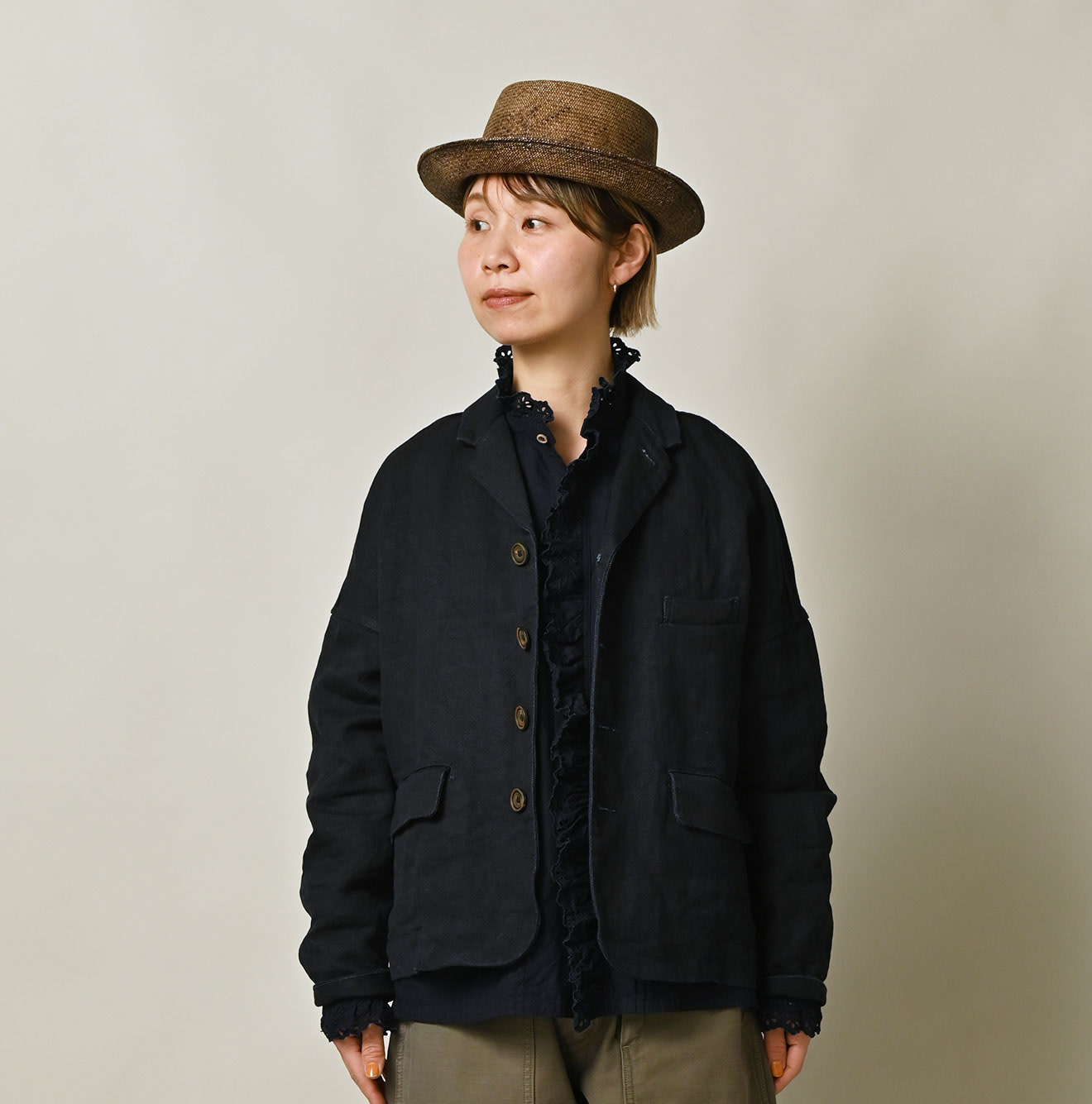 Indigo Linen Herringbone 908 Uma Jacket Female Model