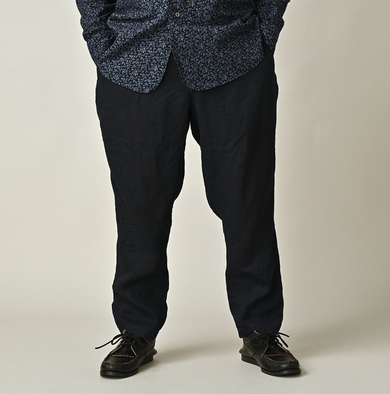 Indigo Linen Herringbone 908 Joppan Male Model