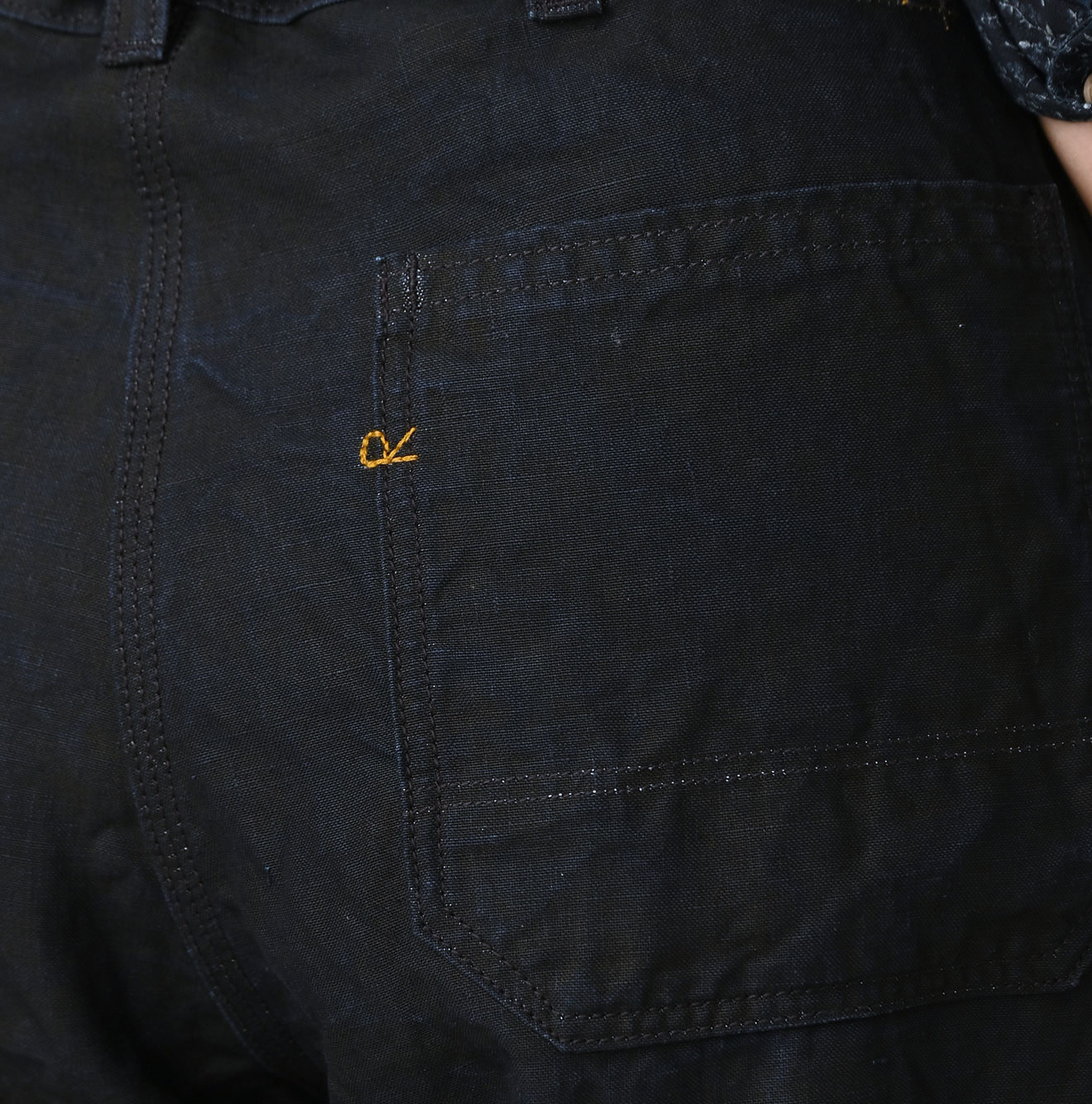 Indigo Linen Herringbone 908 Painter Pants Detail