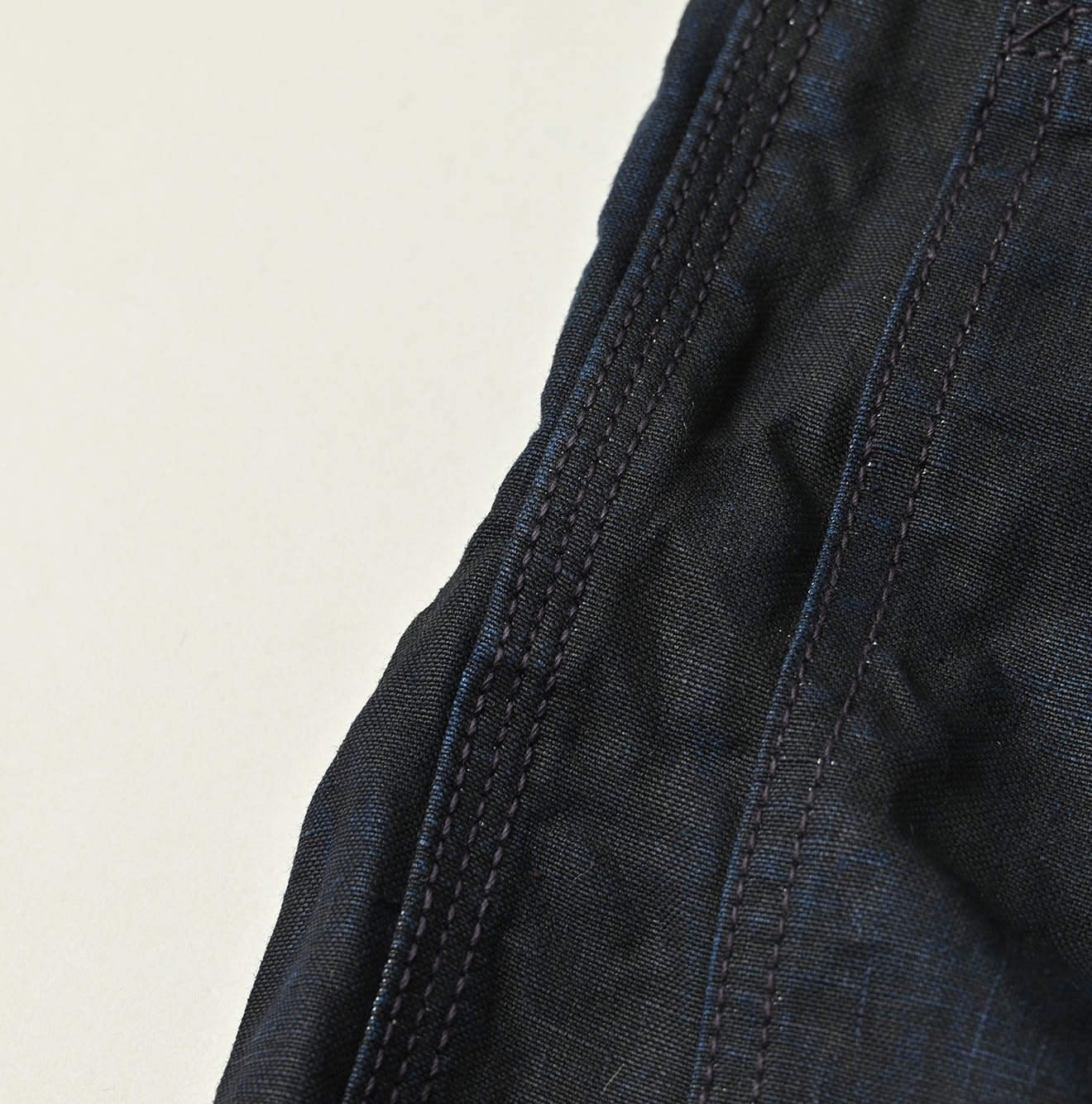 Indigo Linen Herringbone 908 Painter Pants Detail