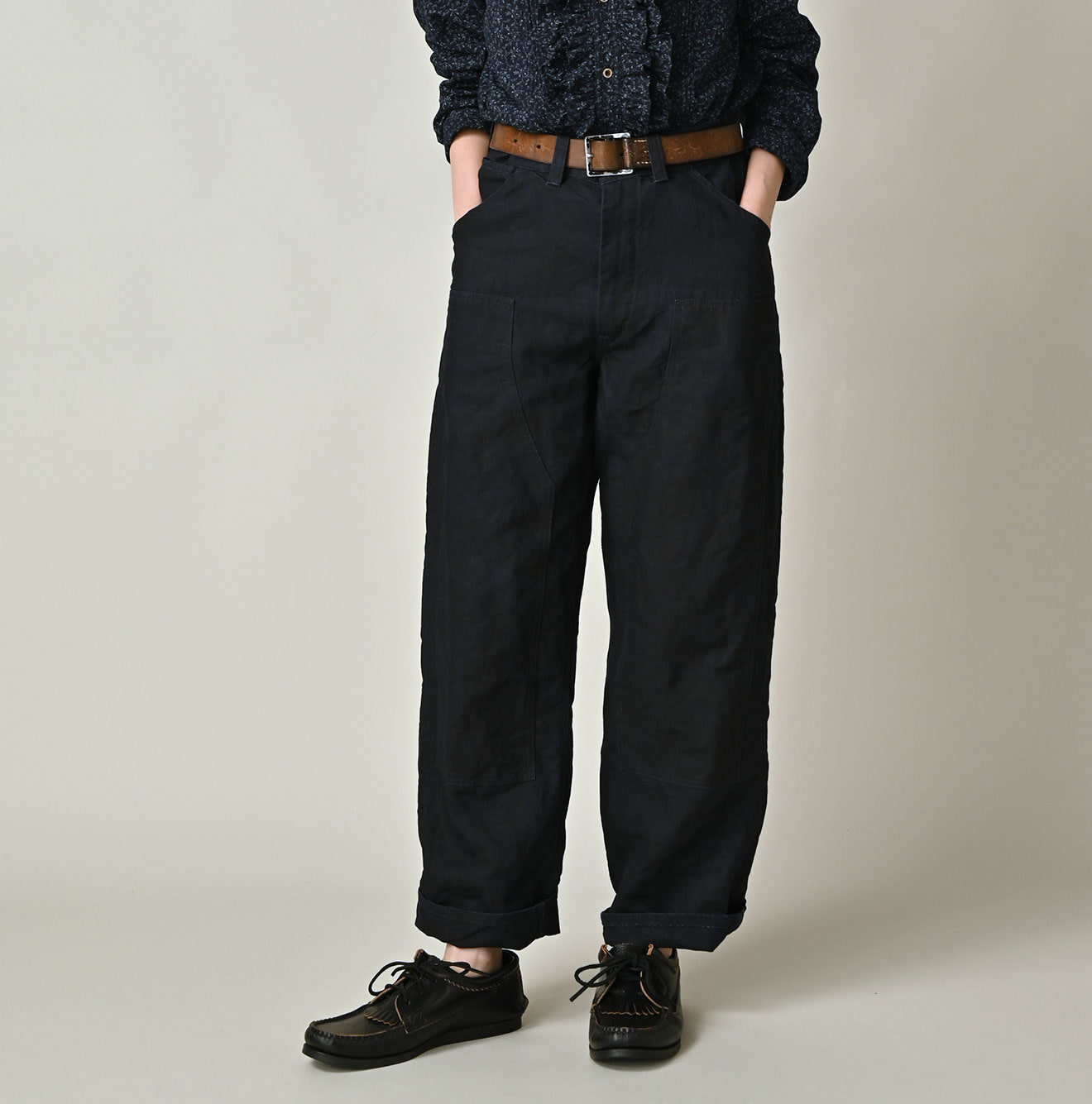 Indigo Linen Herringbone 908 Painter Pants Female Model