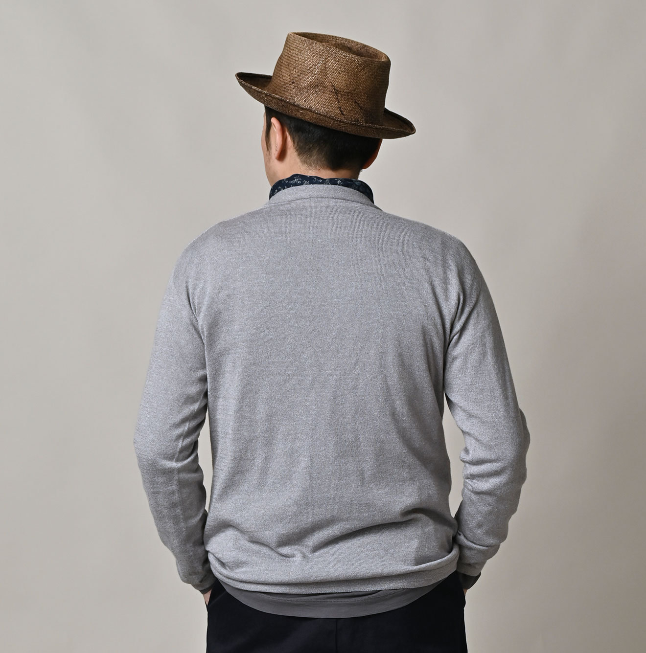 Whole Super Gauze 908 Crew Male Model