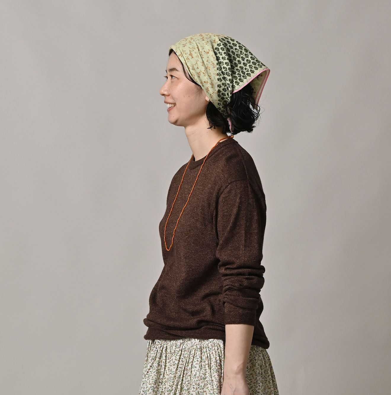 Whole Super Gauze 908 Crew Female Model