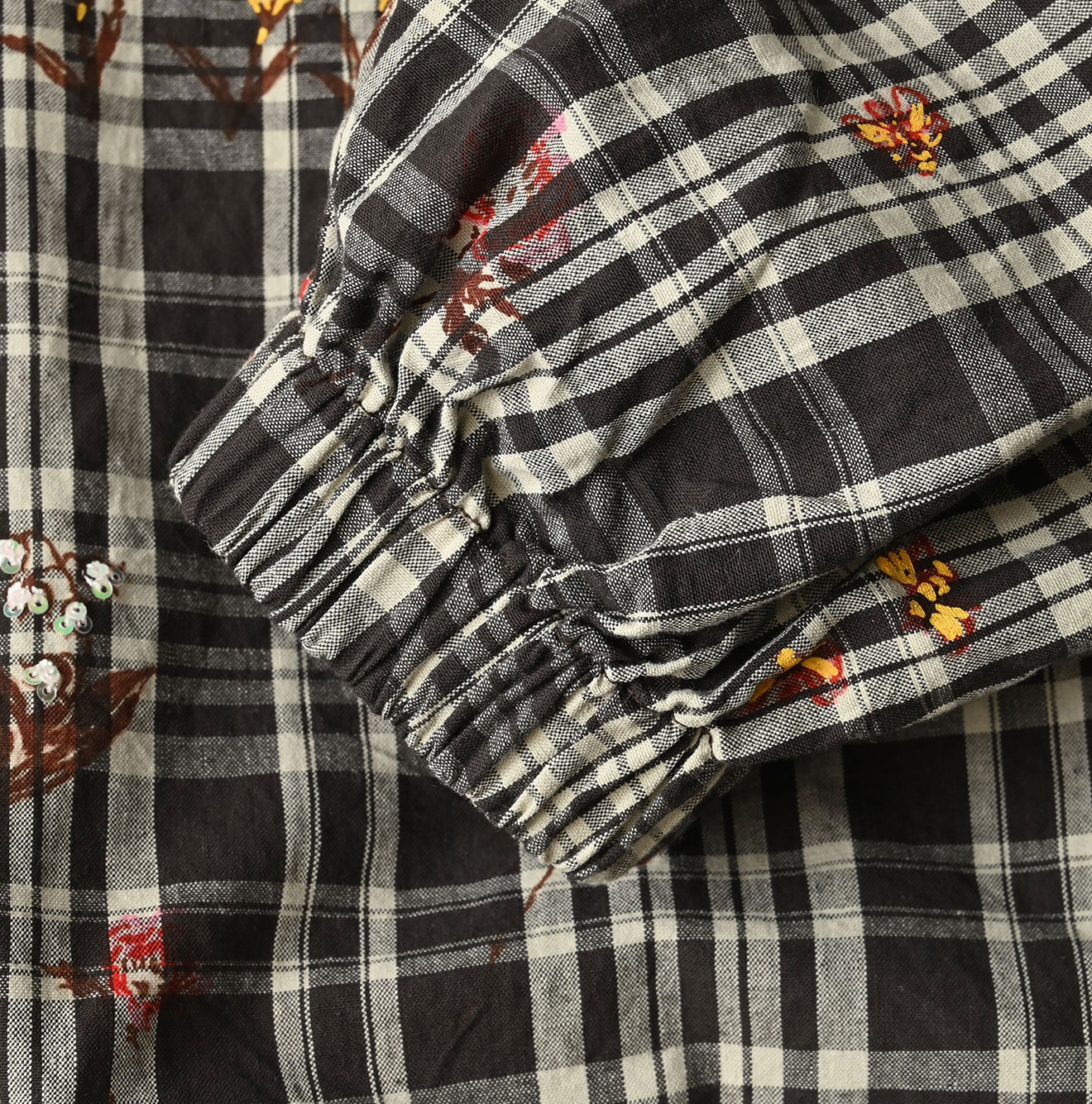 Indian Khadi OX SAIJIKI Poyon Puff Blouse Detail