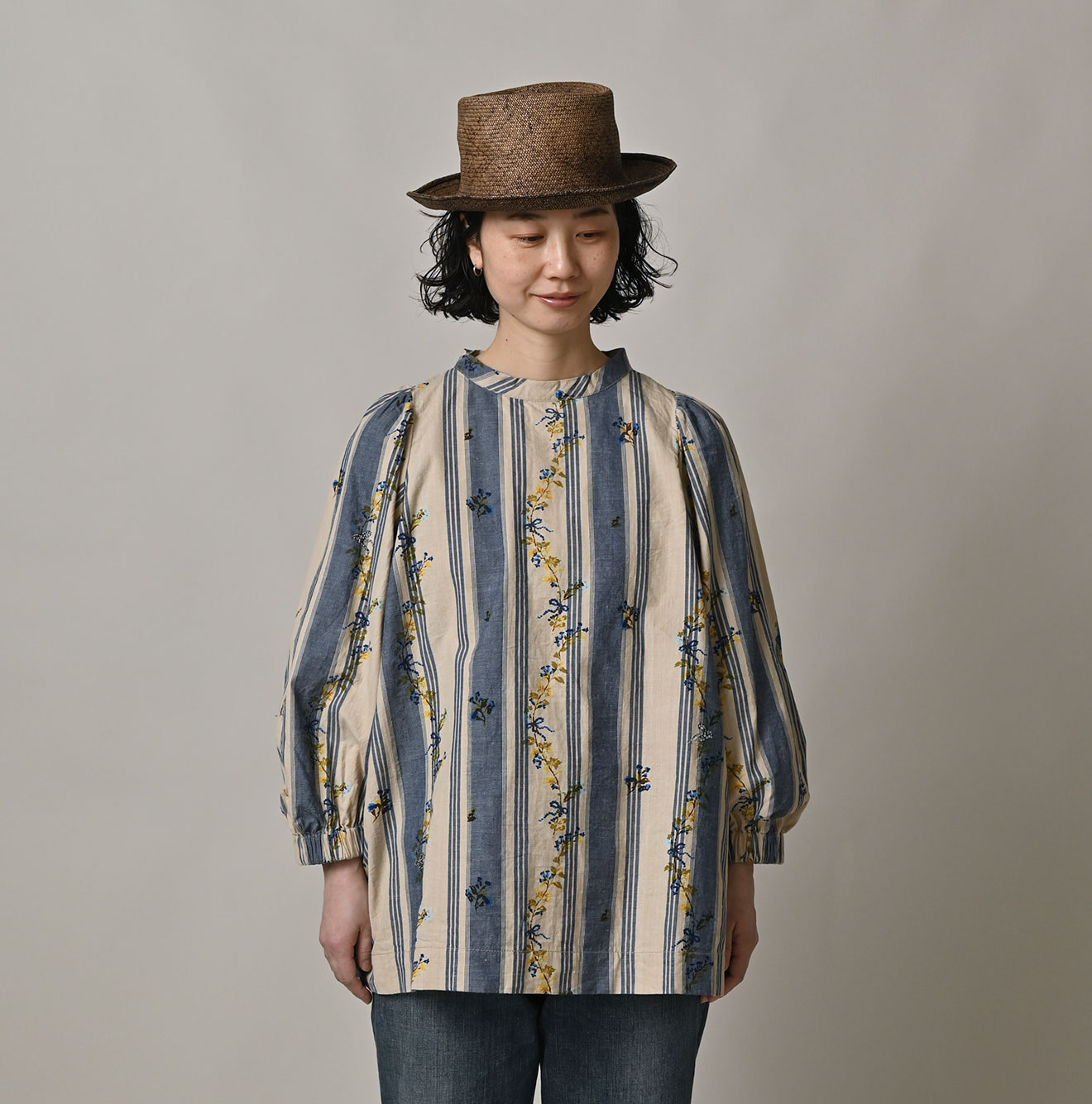 Indian Khadi OX SAIJIKI Poyon Puff Blouse Female Model